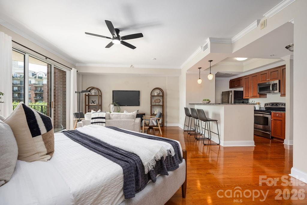 300 W 5th St #446, Charlotte, NC 28202