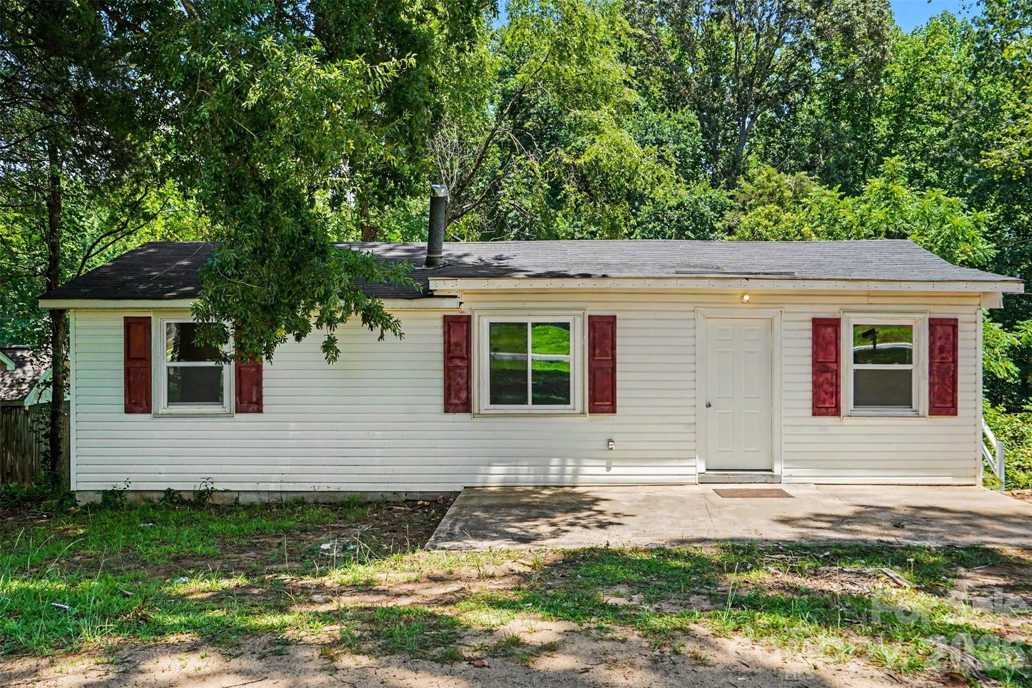 8232 Starnes Randall Rd, Charlotte, NC 28215