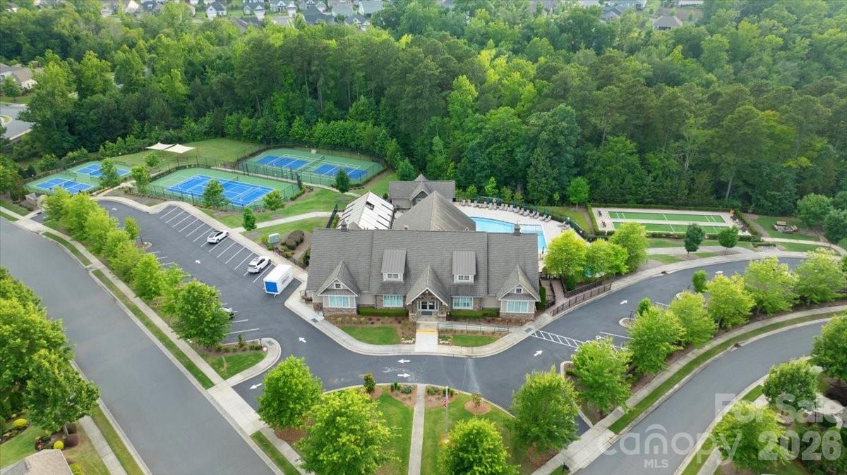 16728 Ashton Oaks Dr, Charlotte, NC 28278