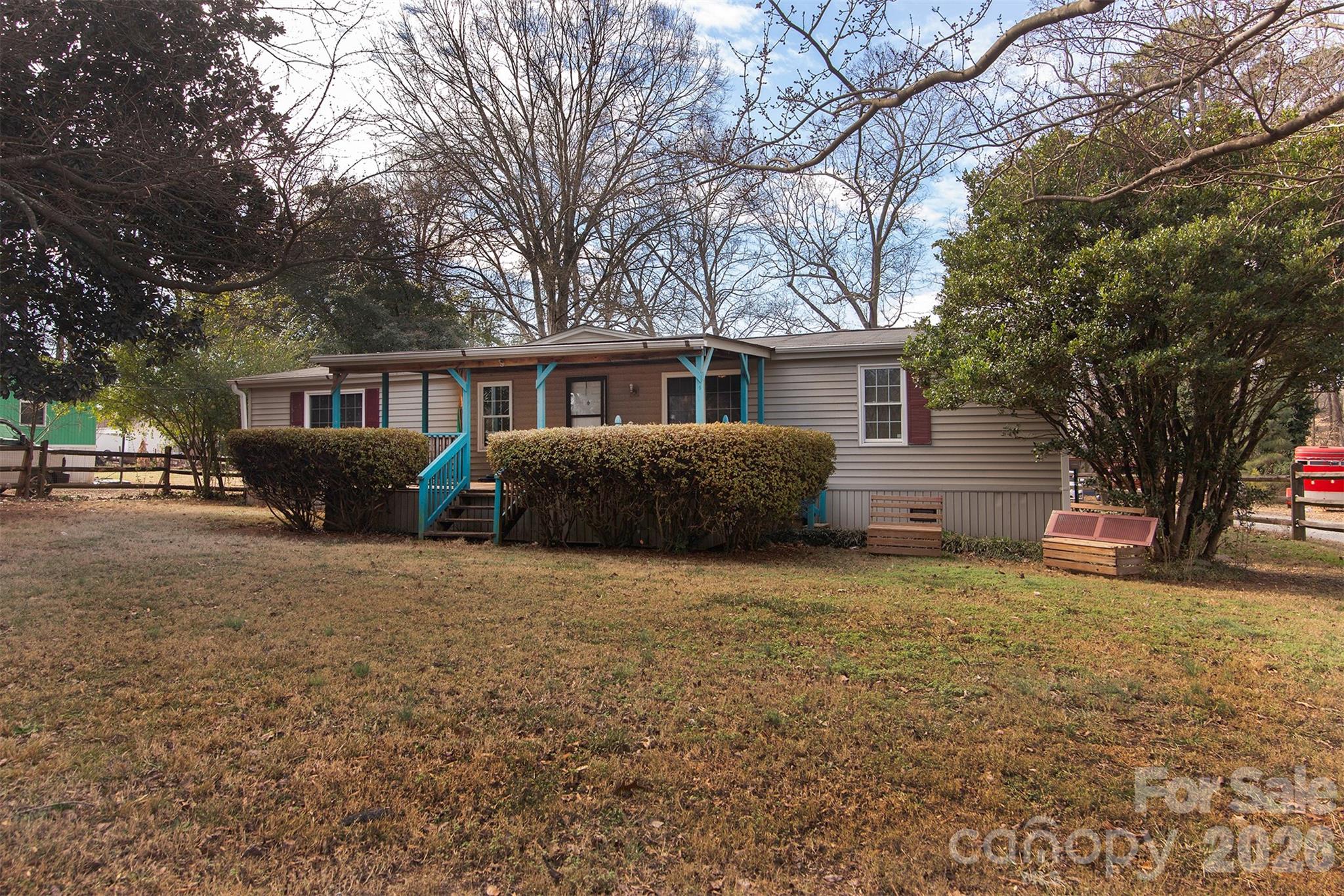 5727 Thompson Rd, Charlotte, NC 28216