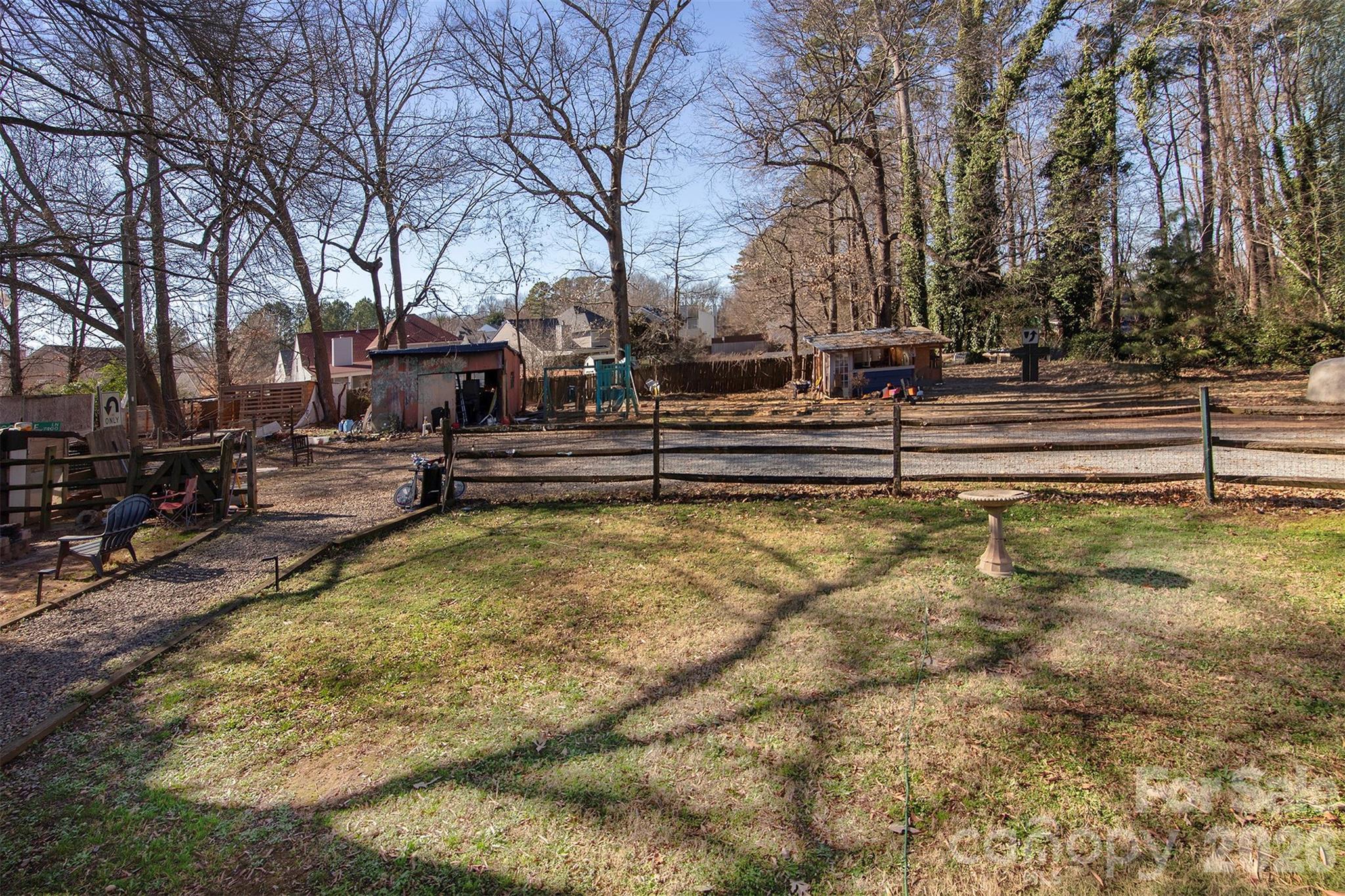 5727 Thompson Rd, Charlotte, NC 28216