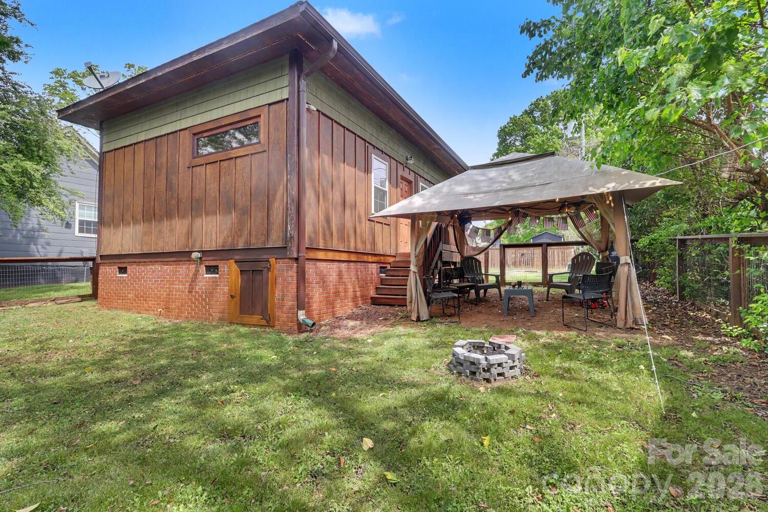 2816 Yadkin Ave, Charlotte, NC 28205