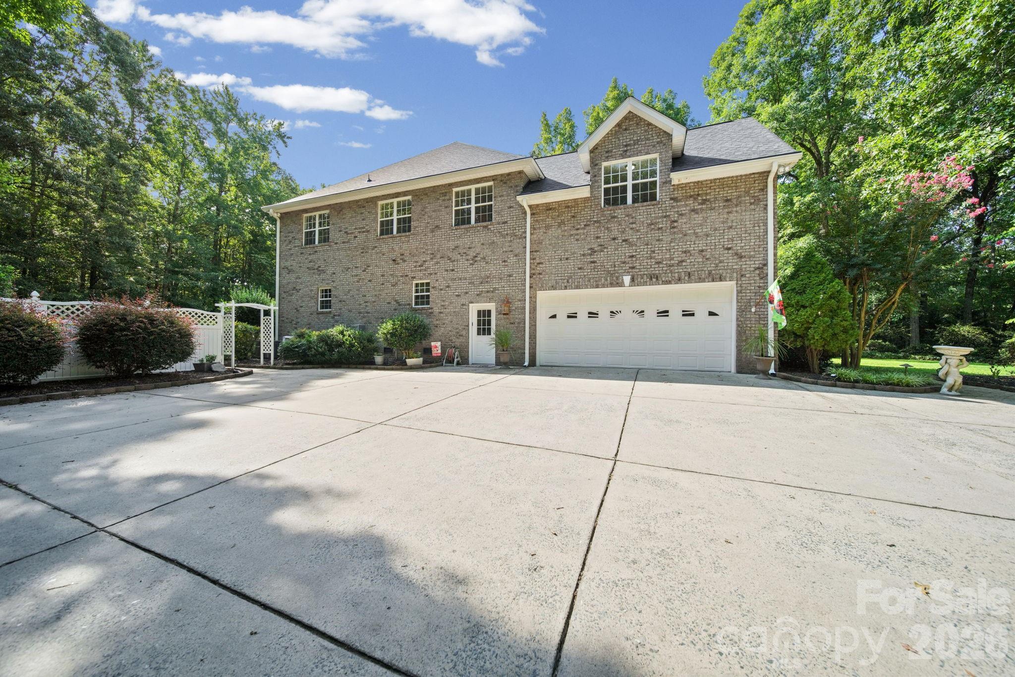 2806 Iveywood Dr, Monroe, NC 28110