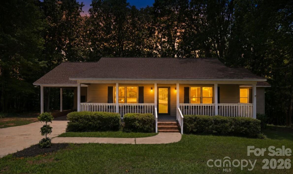1801 Bridgewood Dr, Lancaster, SC 29720