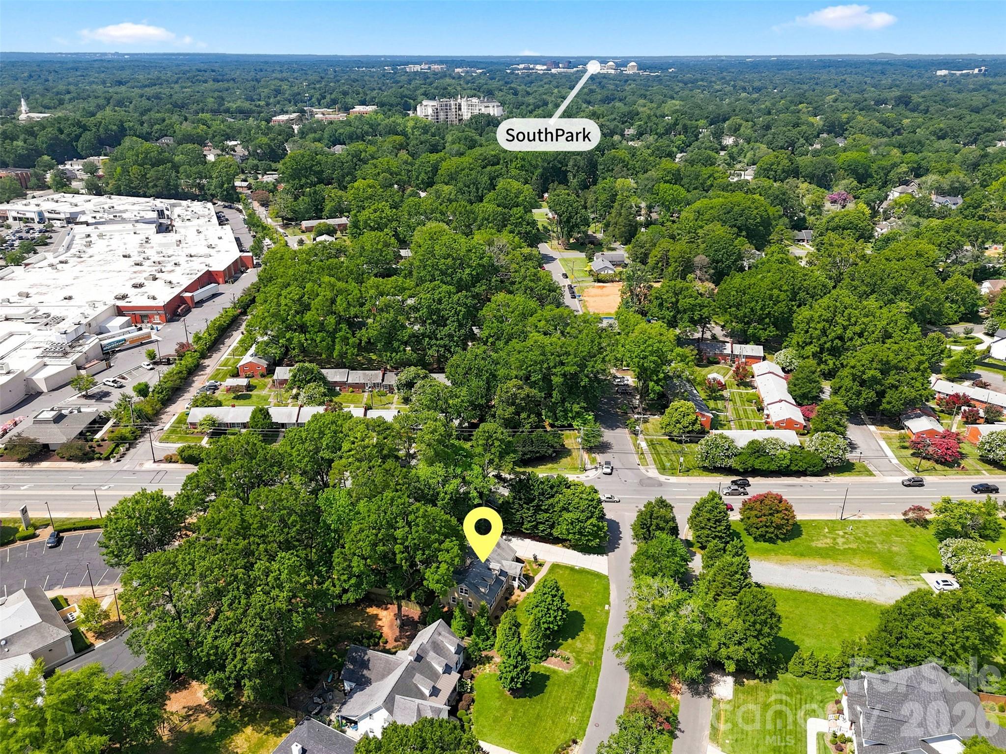 4467 Woodlark Ln, Charlotte, NC 28211
