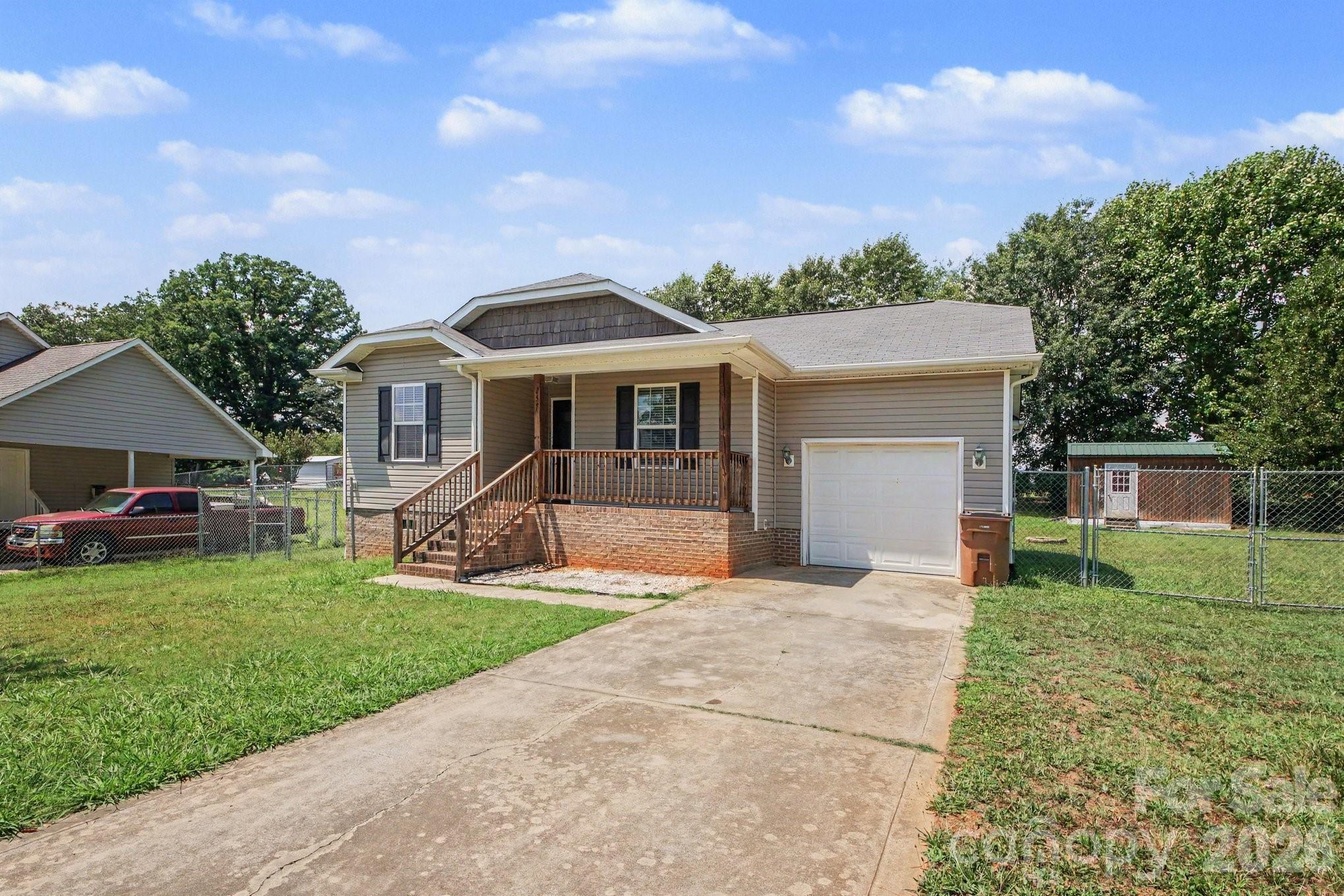 257 Periwinkle St, Lincolnton, NC 28092