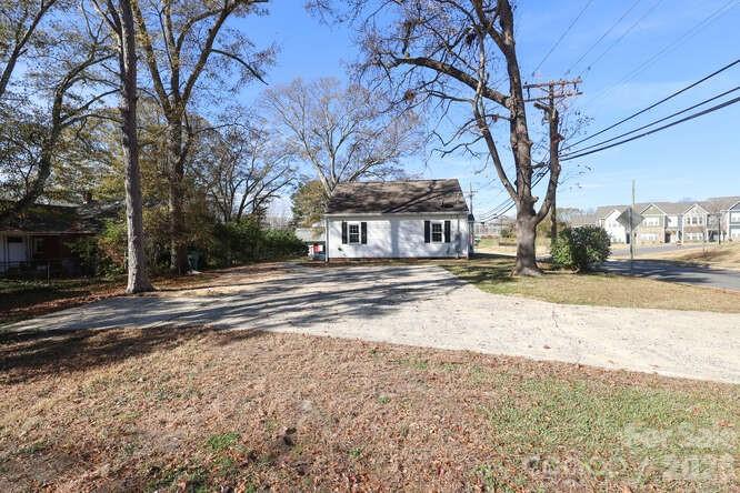 120 N Belvedere Ave, Gastonia, NC 28054