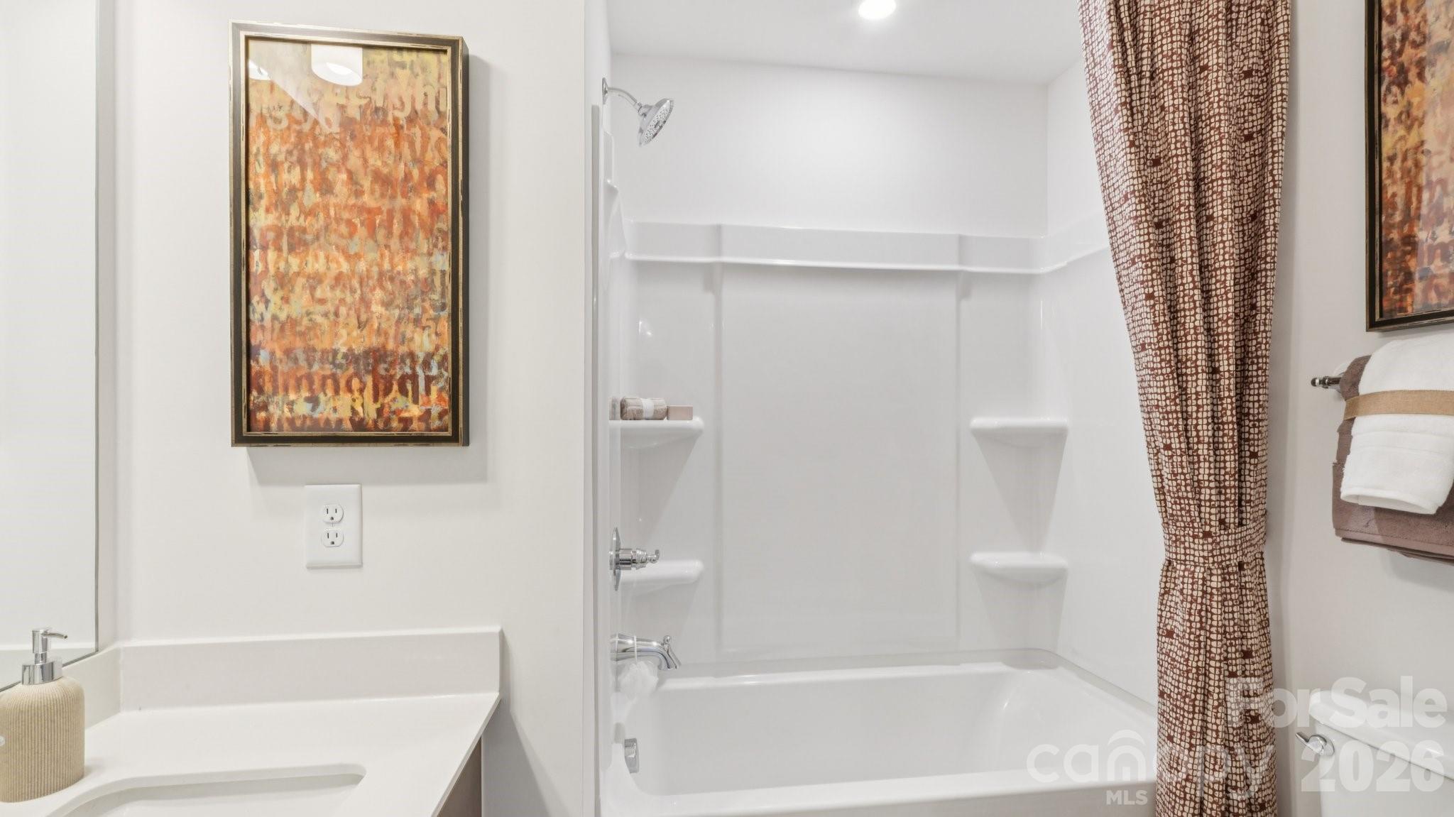 2213 Gladwyne Pl, Charlotte, NC 28269