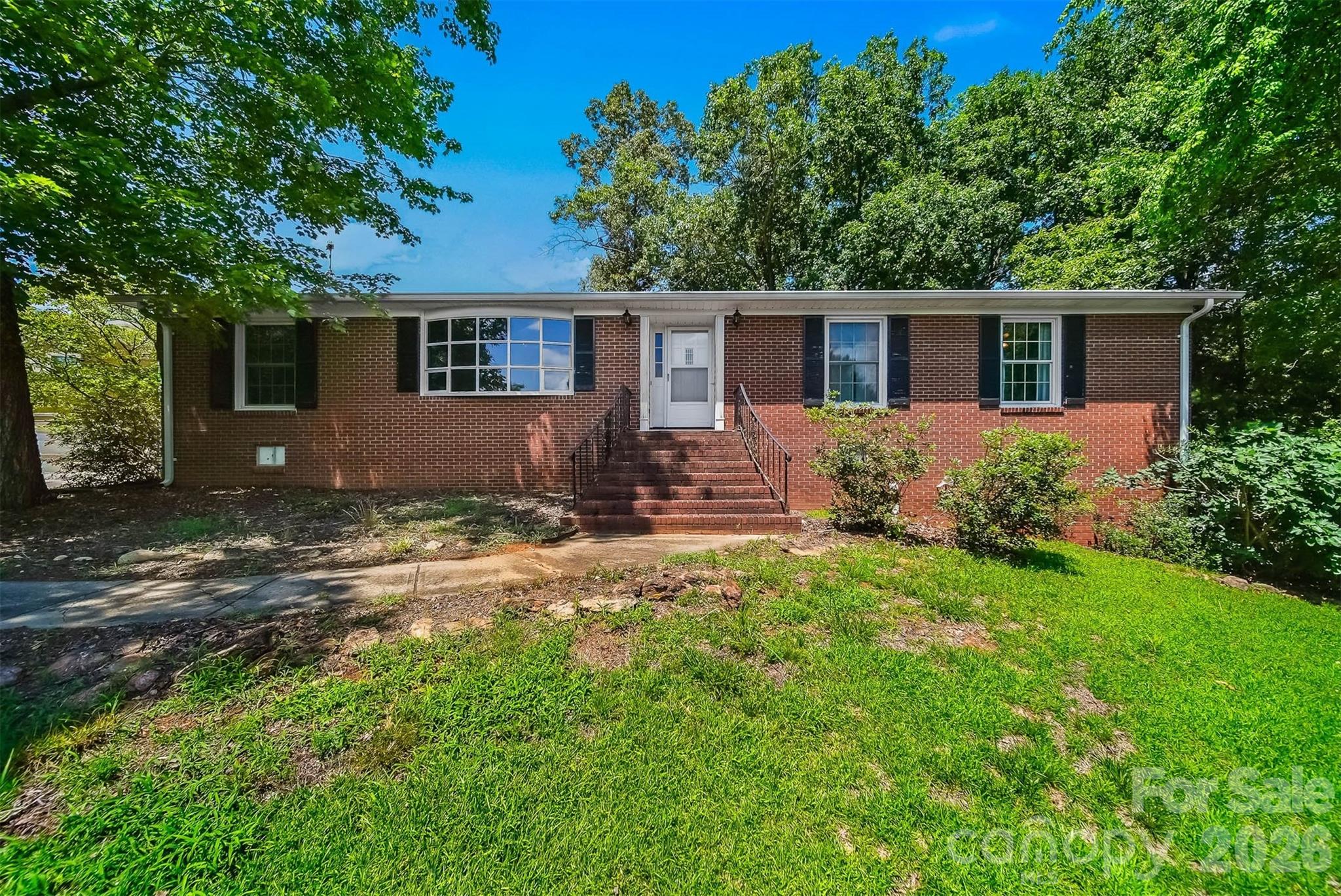 466 Shiloh Church Rd, Hickory, NC 28601