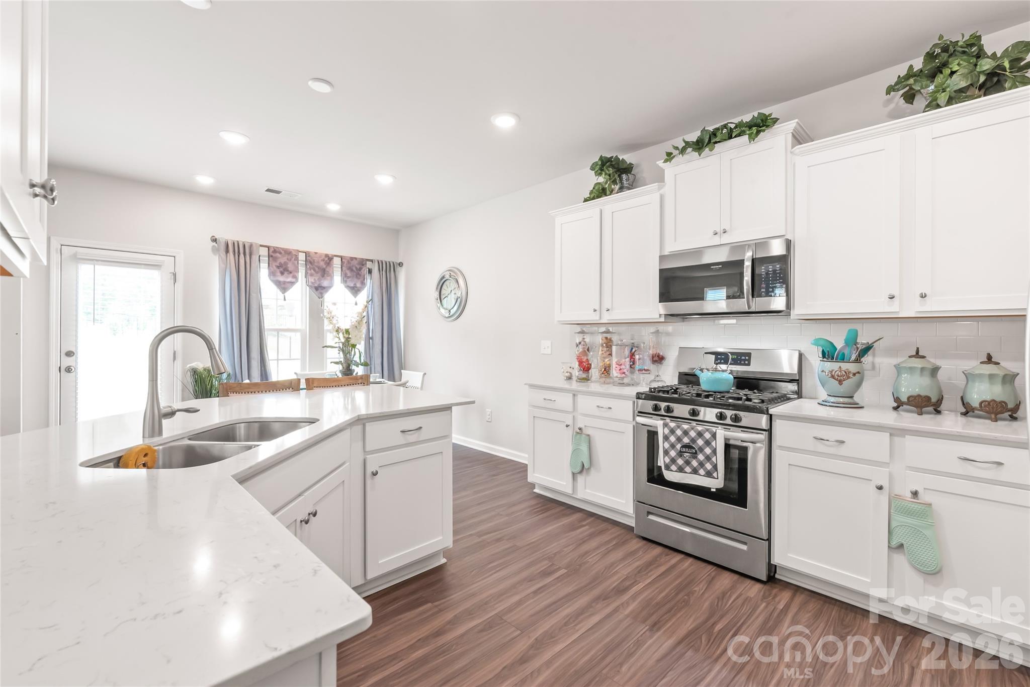 15308 Lake Ridge Rd, Charlotte, NC 28278
