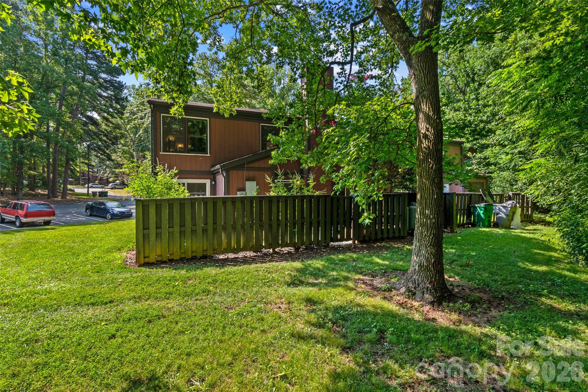 6100 Honeysuckle Ln, Charlotte, NC 28212