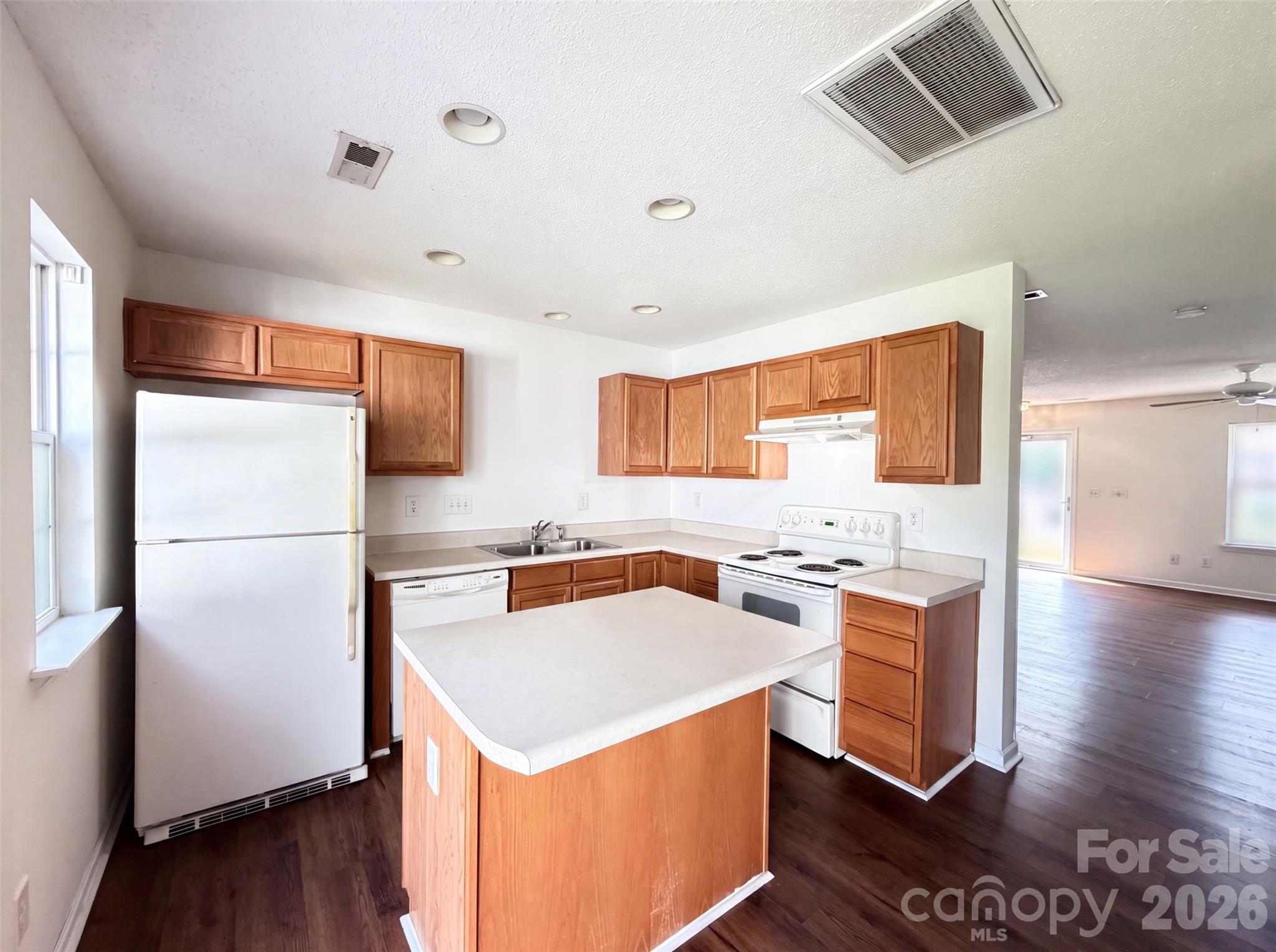 14205 Tranters Creek Ln, Charlotte, NC 28273