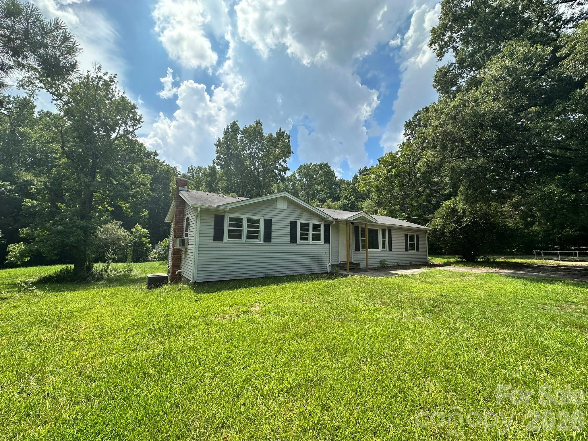 308 Maple Grove Church Rd, Matthews, NC 28104