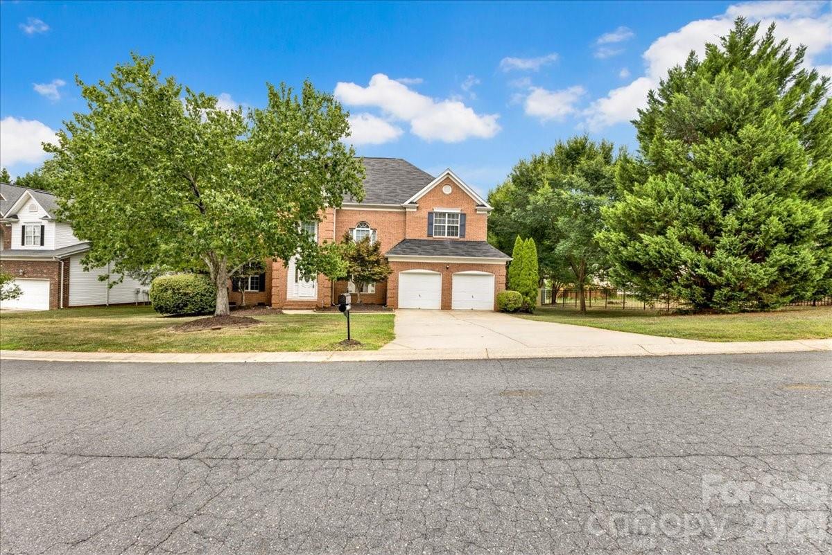 12616 Bannock Dr, Charlotte, NC 28277