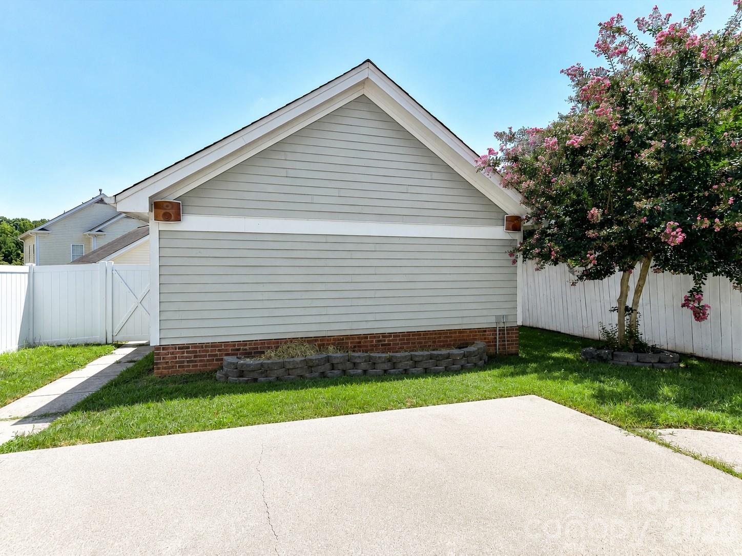 13106 Kennerly Dr, Huntersville, NC 28078