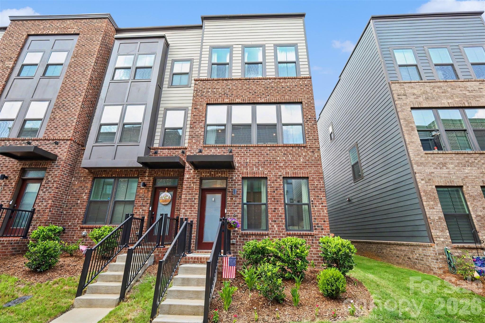 1018 Simcoe Ln, Charlotte, NC 28217