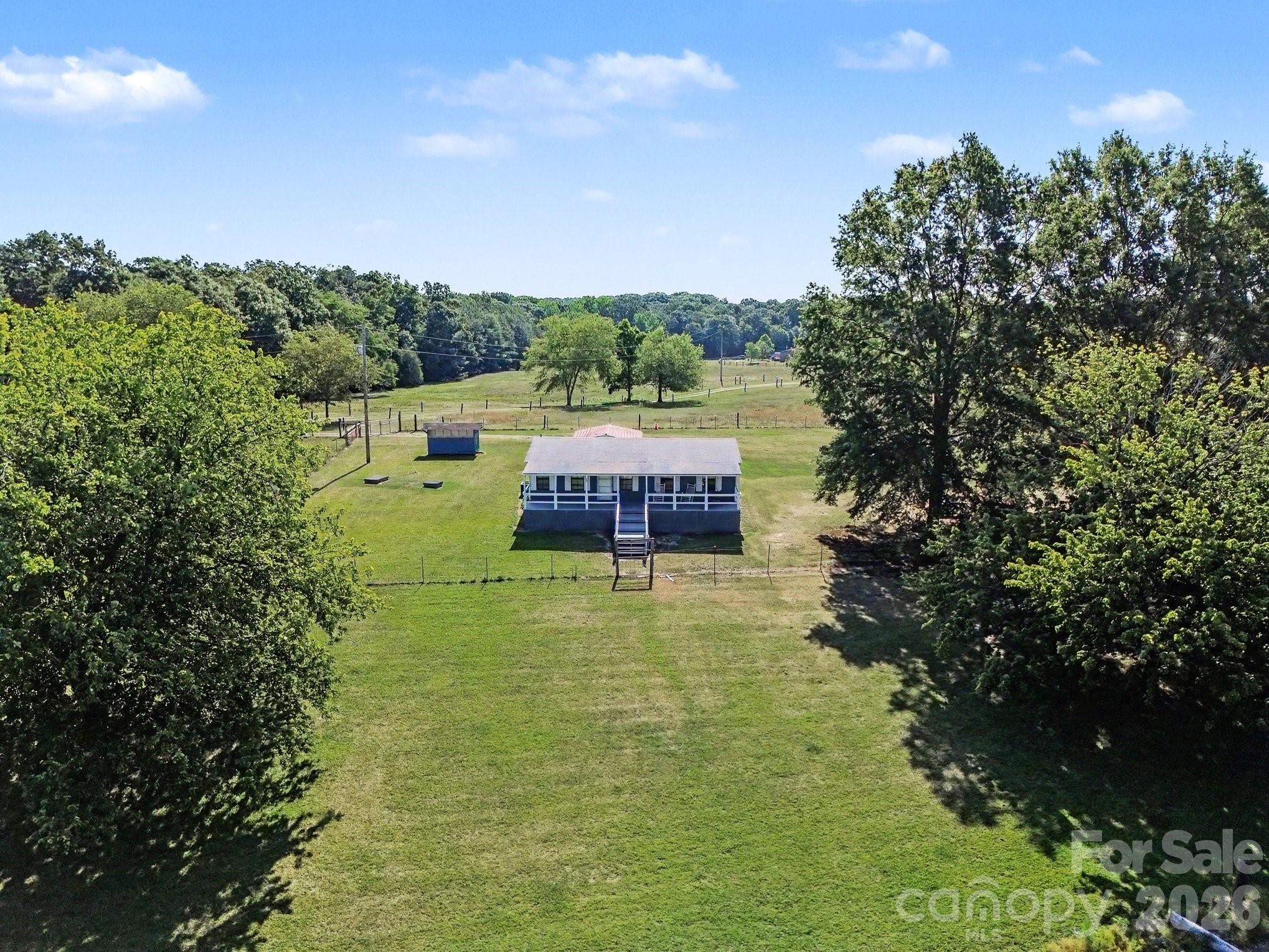 812 N Forest Hills School Rd, Marshville, NC 28103