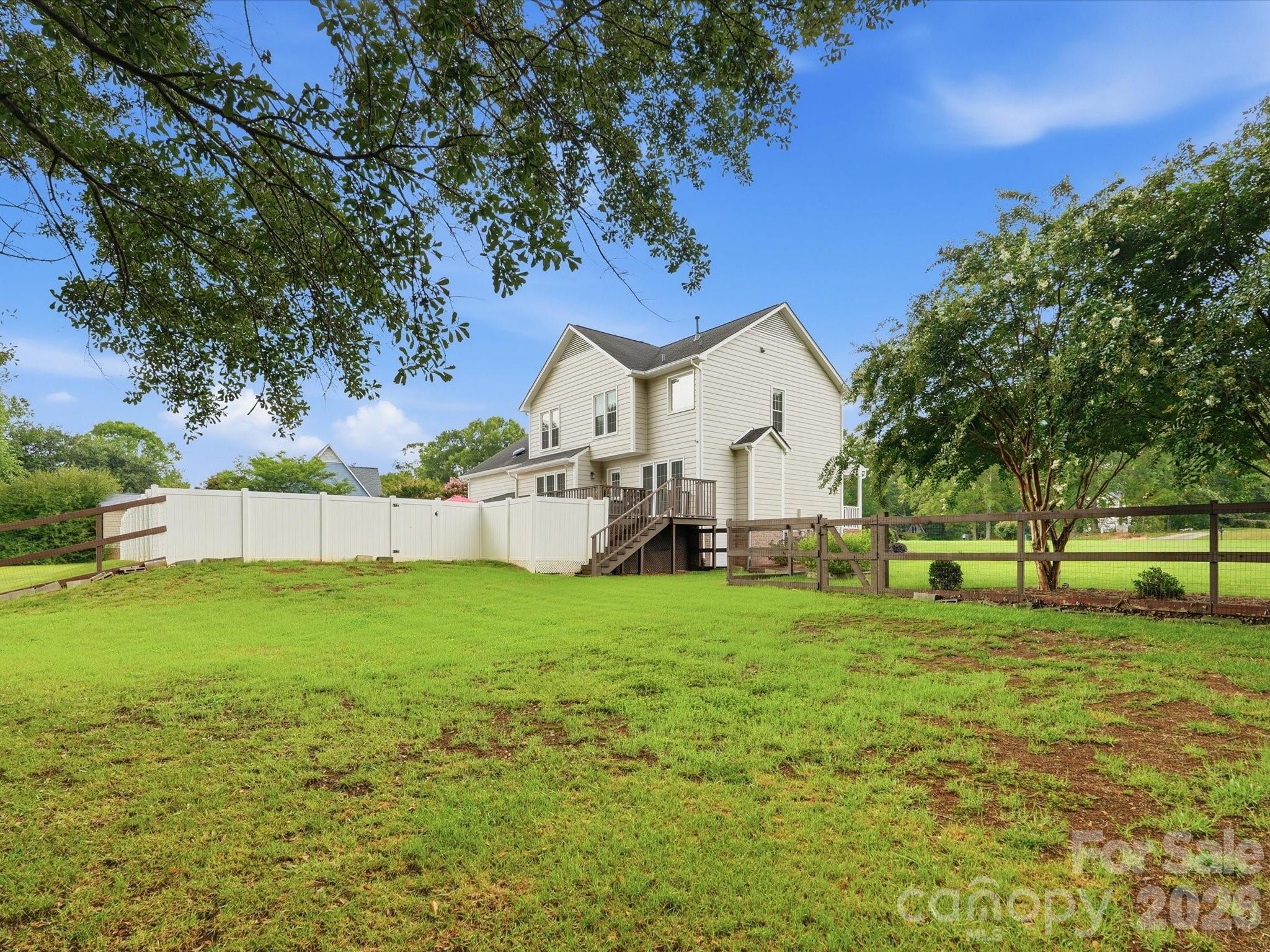 1932 Williford Woods Ln, Rock Hill, SC 29730