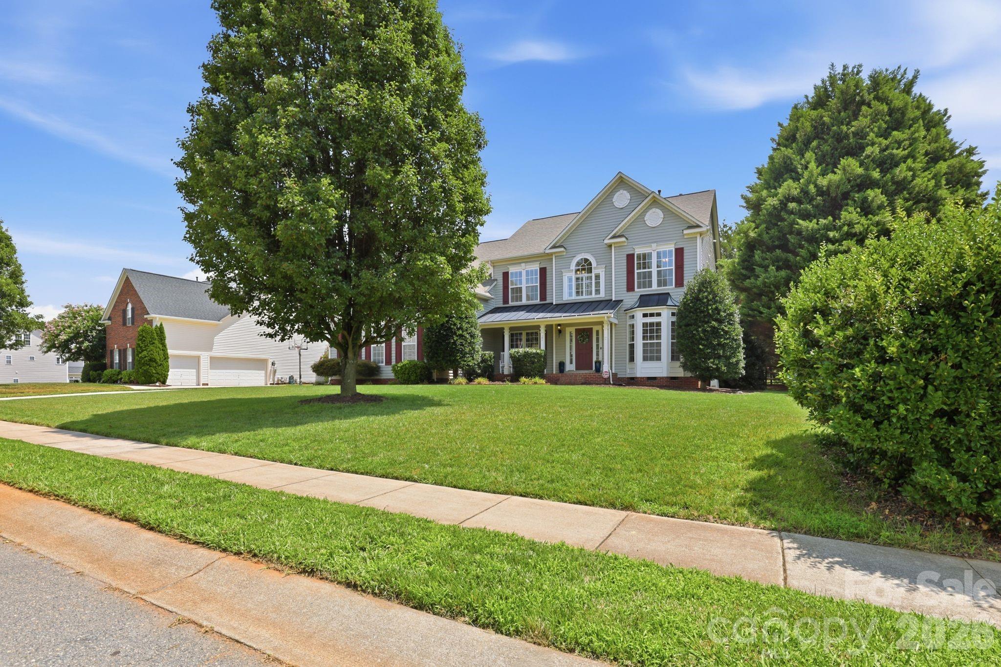 151 Corona Cir, Mooresville, NC 28117