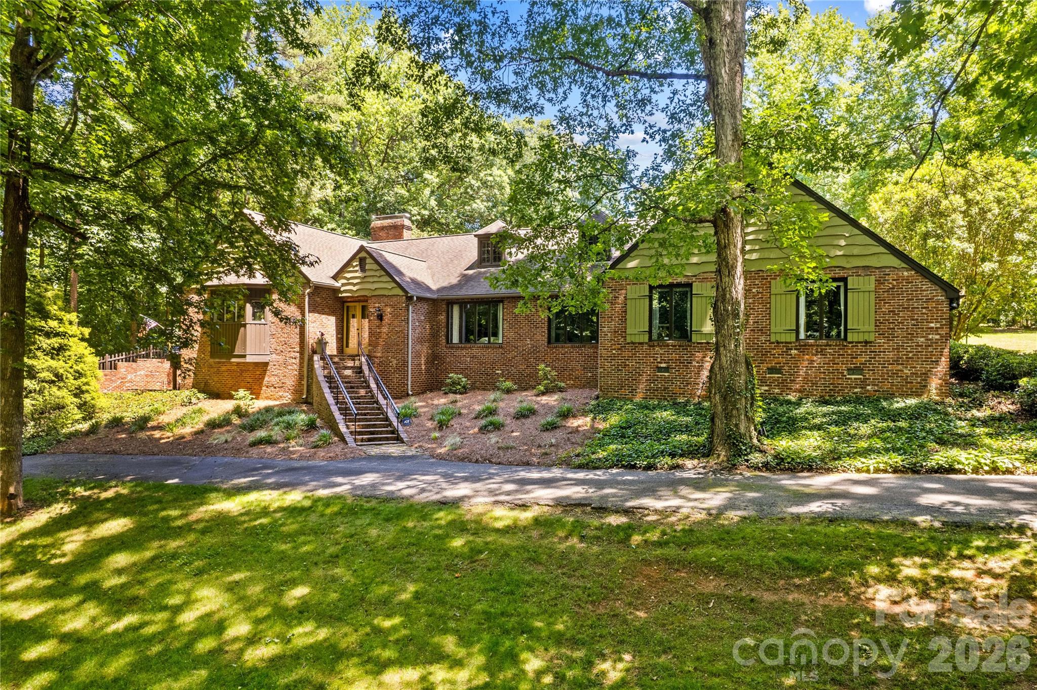 203 Wickersham Dr, Statesville, NC 28625