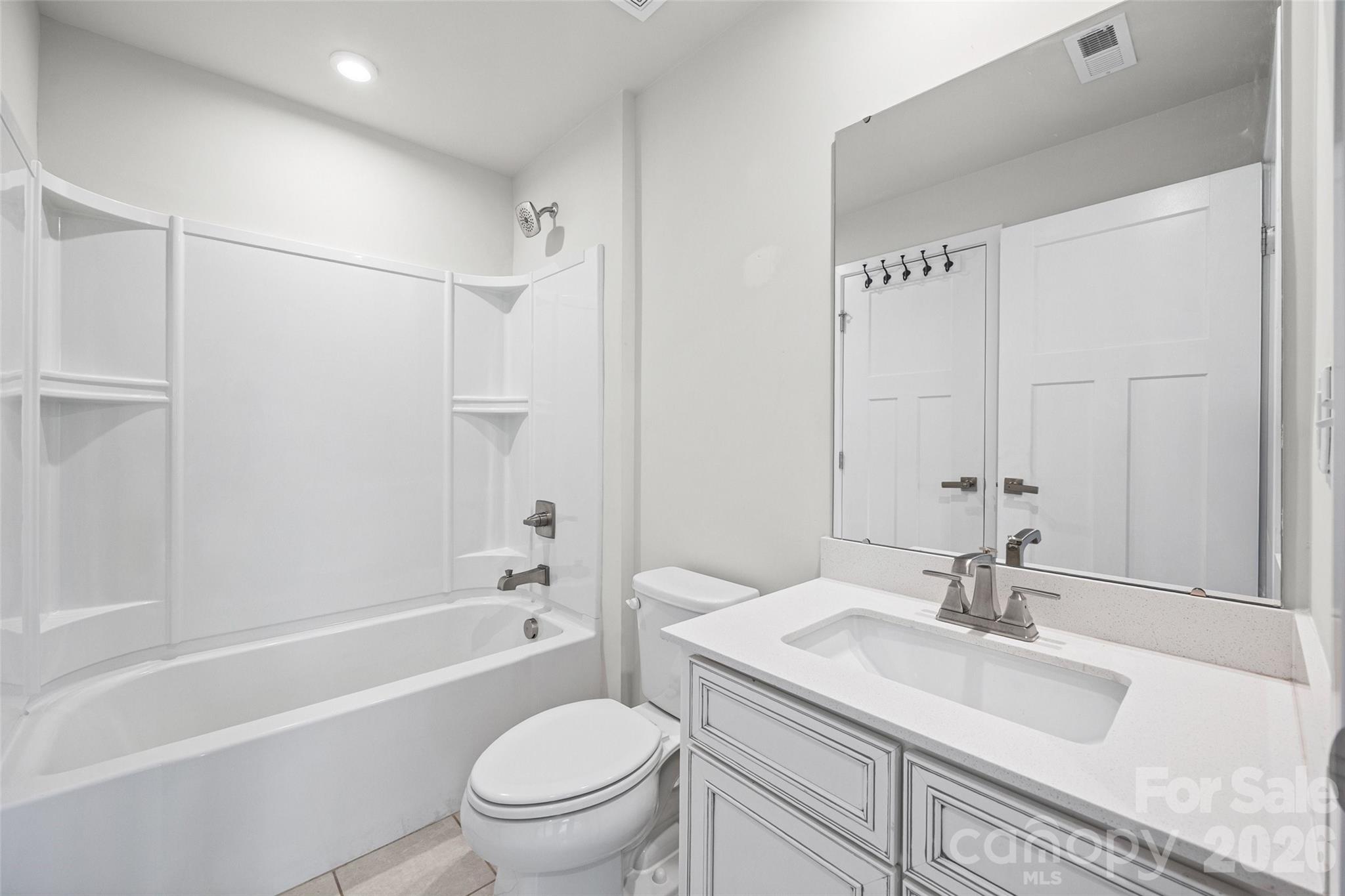 928 Portrush Ln, Tega Cay, SC 29708