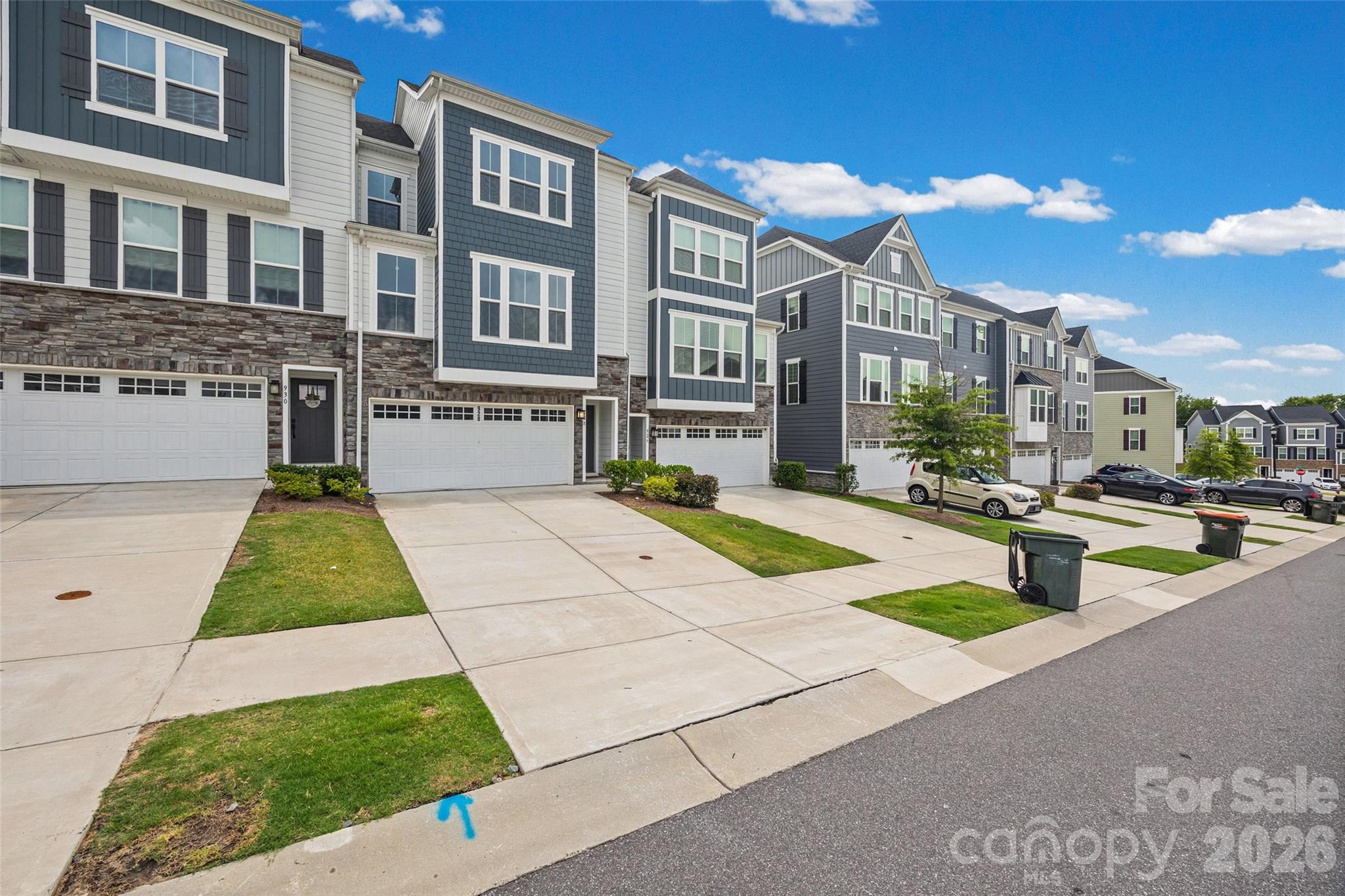928 Portrush Ln, Tega Cay, SC 29708