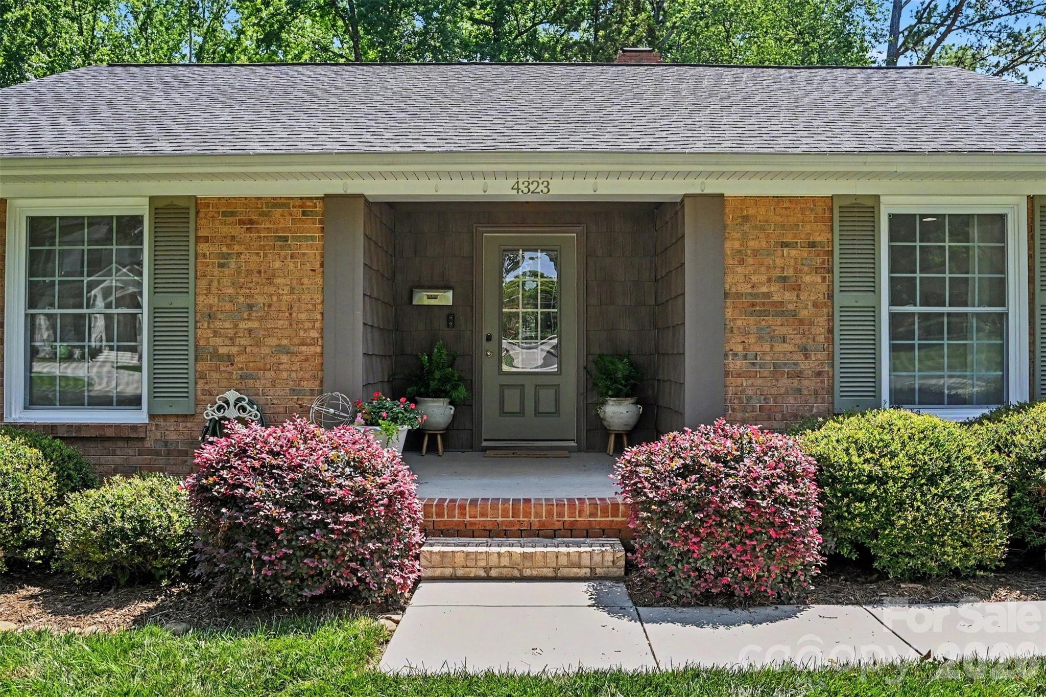 4323 Emory Ln, Charlotte, NC 28211
