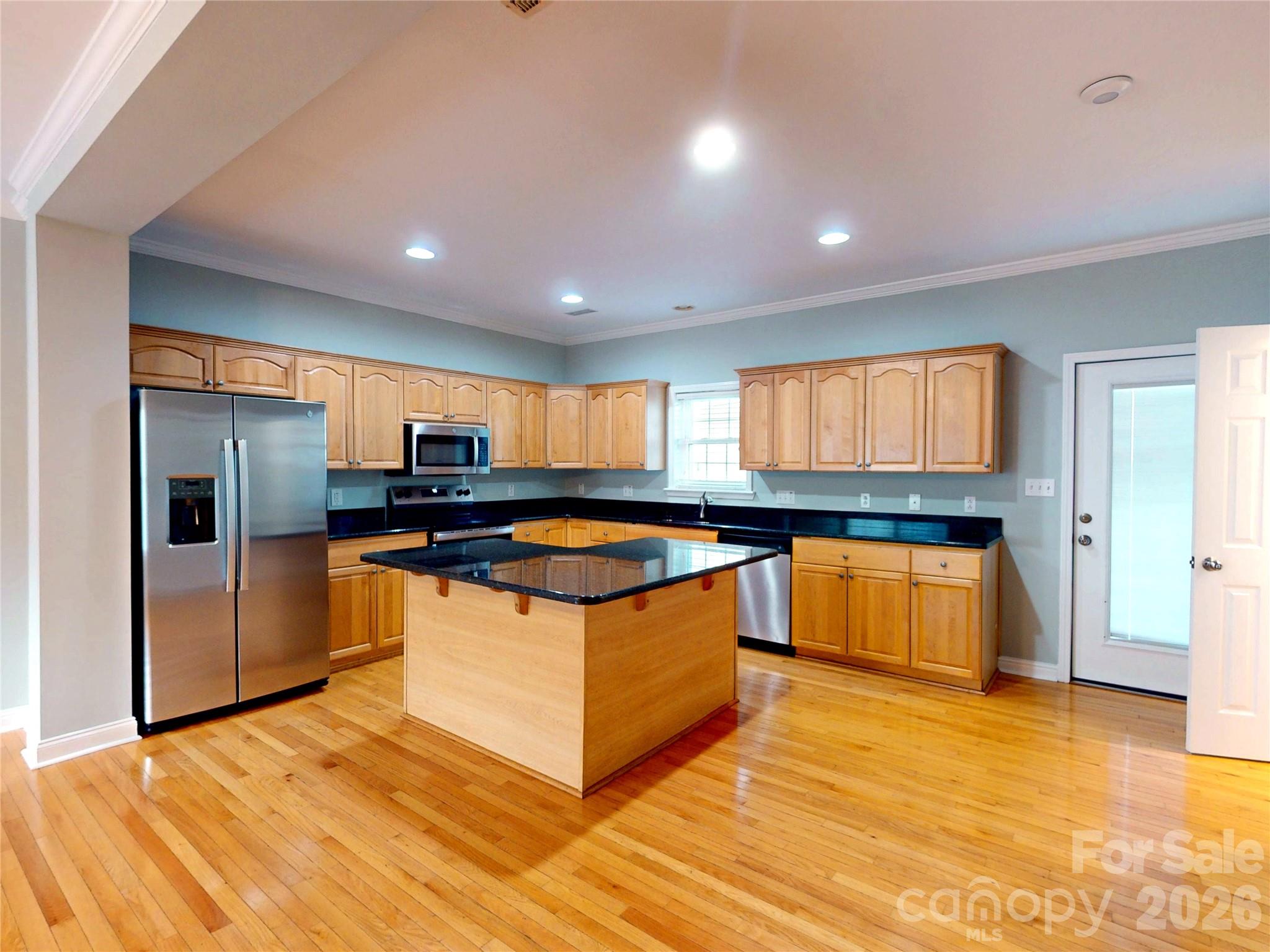4326 Laurel Hill Ln, Charlotte, NC 28217