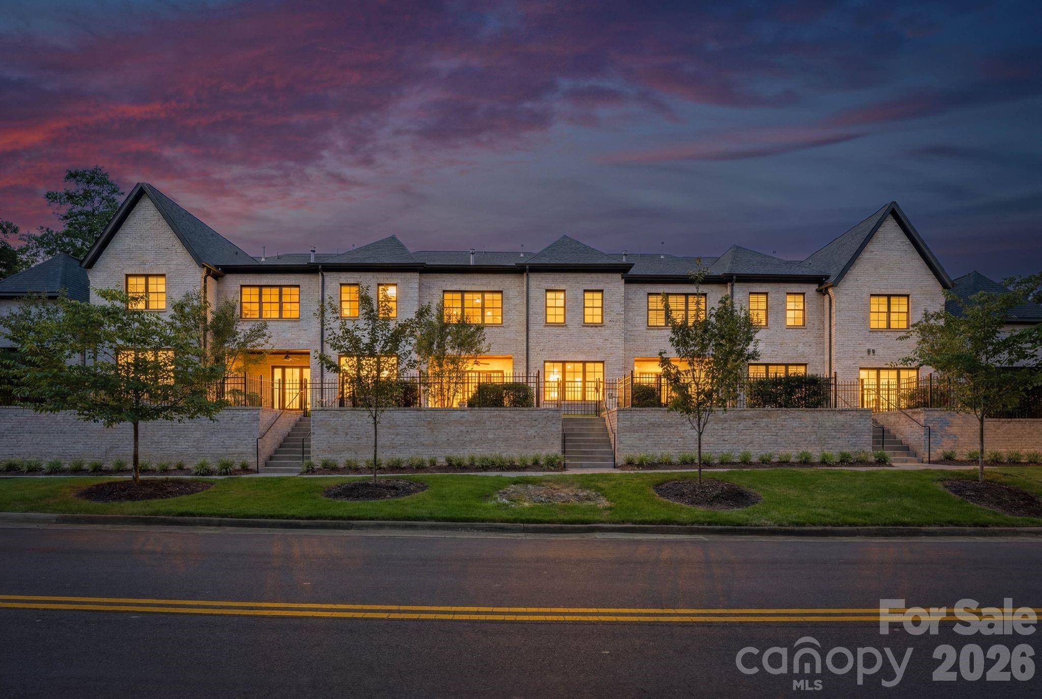 115 Thorncote Pl, Charlotte, NC 28226