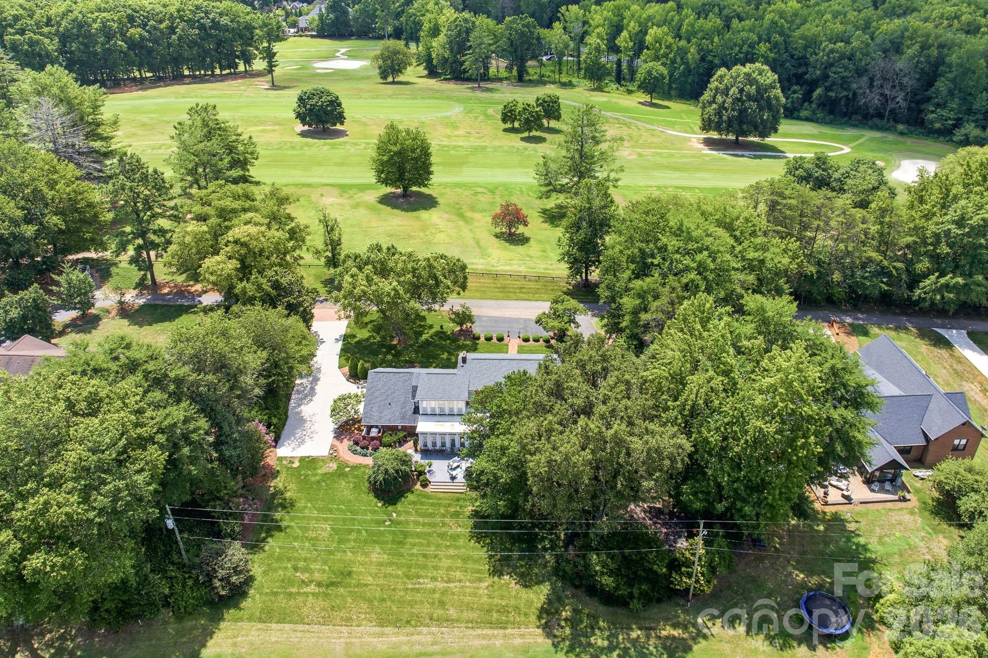 3115 Oakmont Rd, Statesville, NC 28625