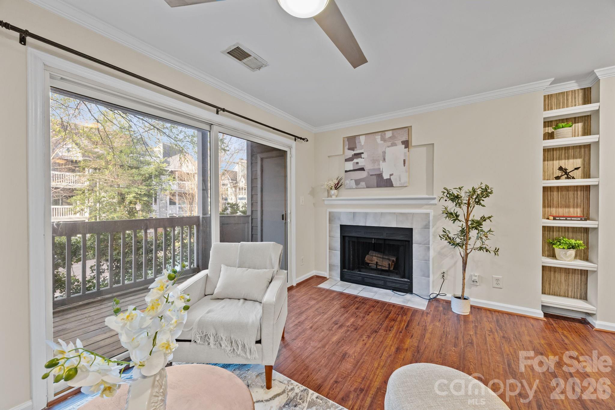 525 N Graham St #2E, Charlotte, NC 28202
