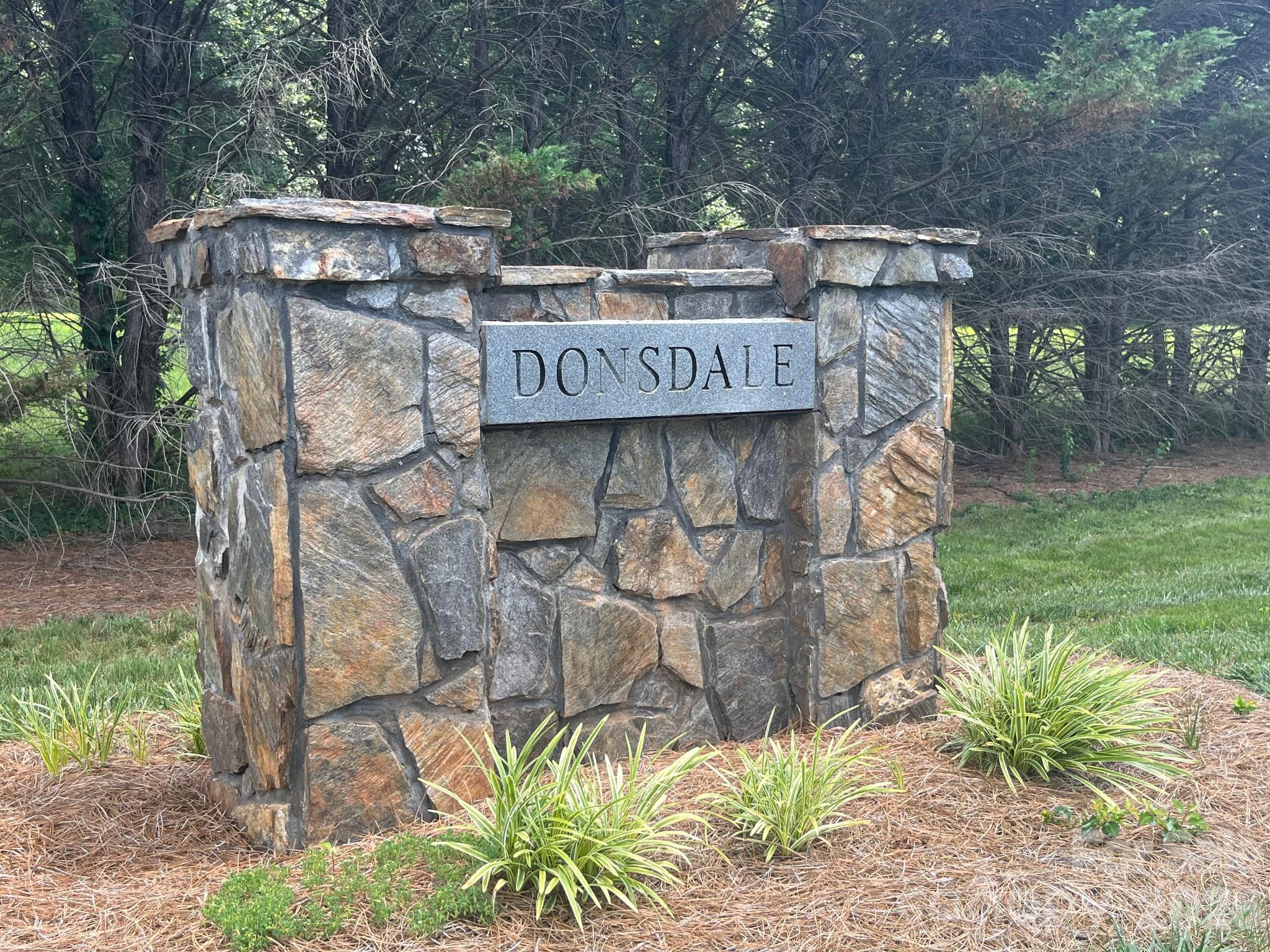249 Donsdale Dr, Statesville, NC 28625