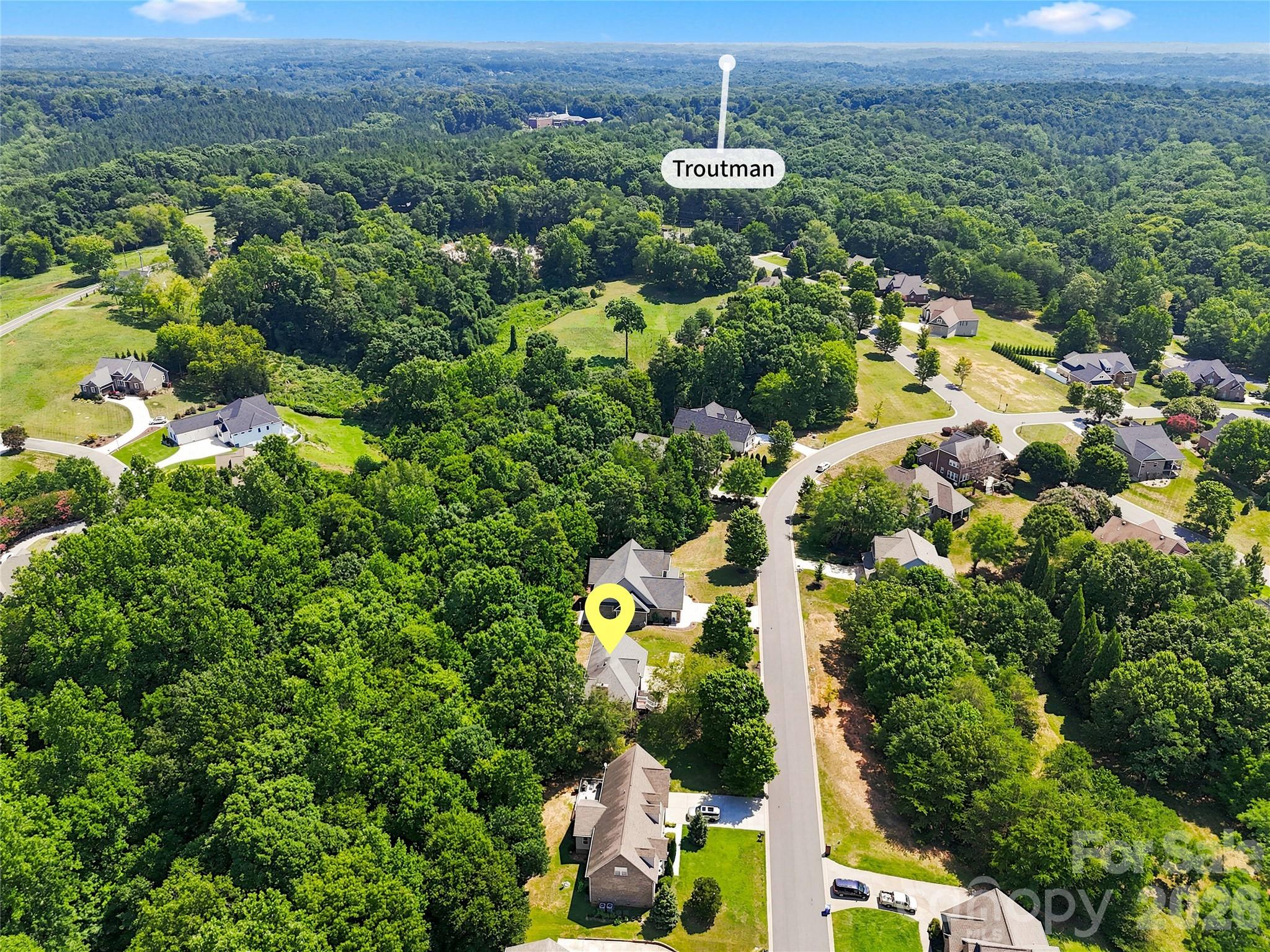 122 W Tattersall Dr, Statesville, NC 28677
