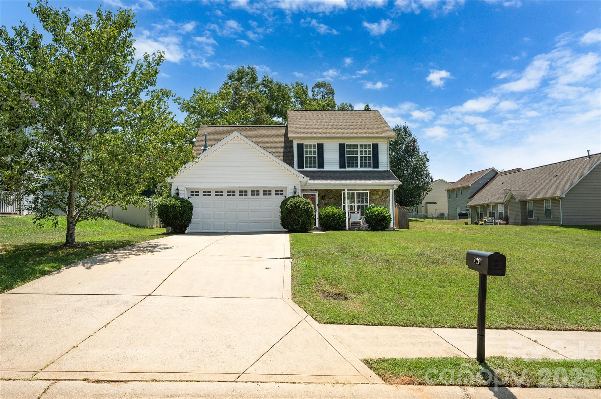 420 Fawnbrook Ln, Gastonia, NC 28052