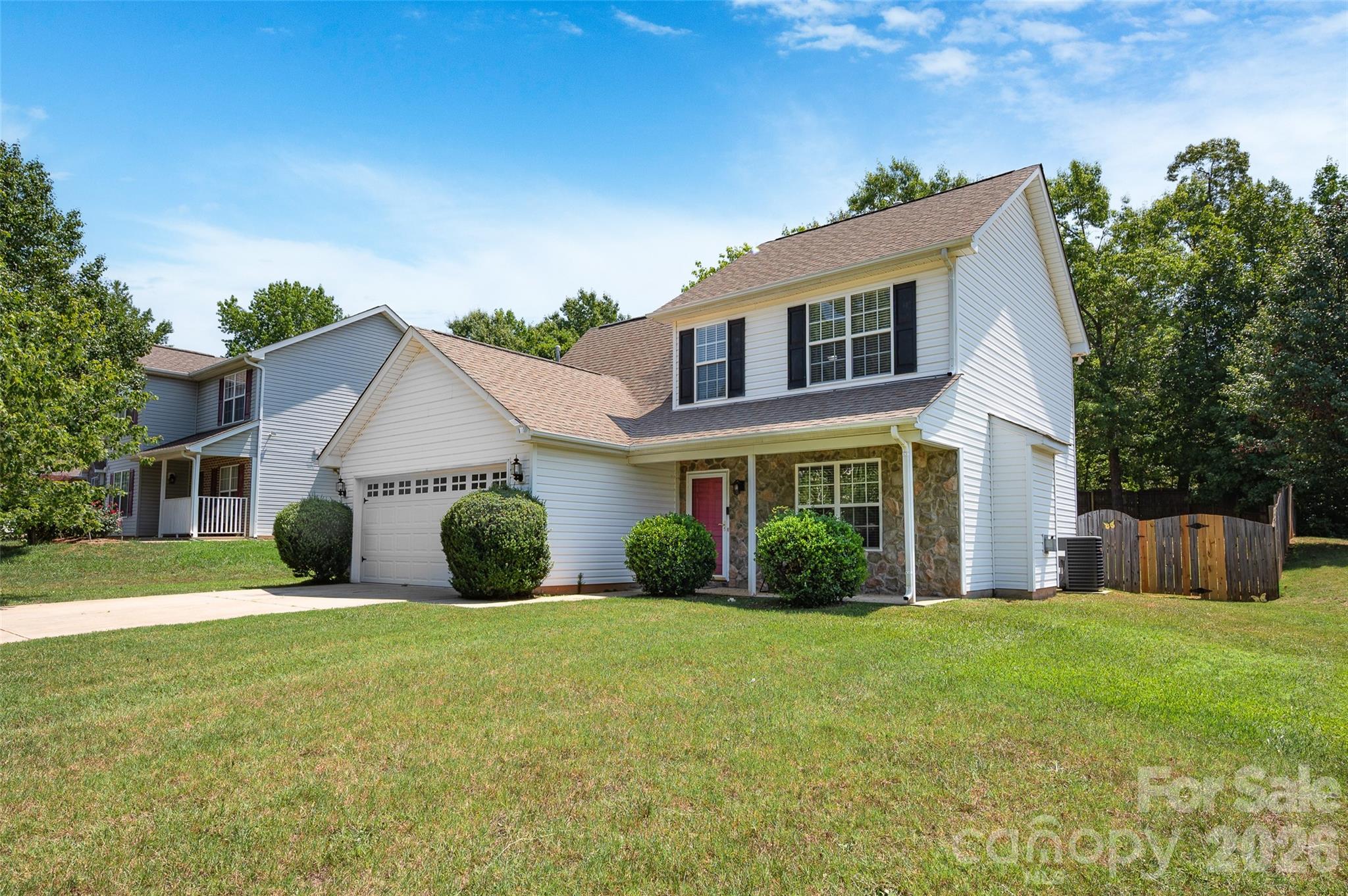 420 Fawnbrook Ln, Gastonia, NC 28052