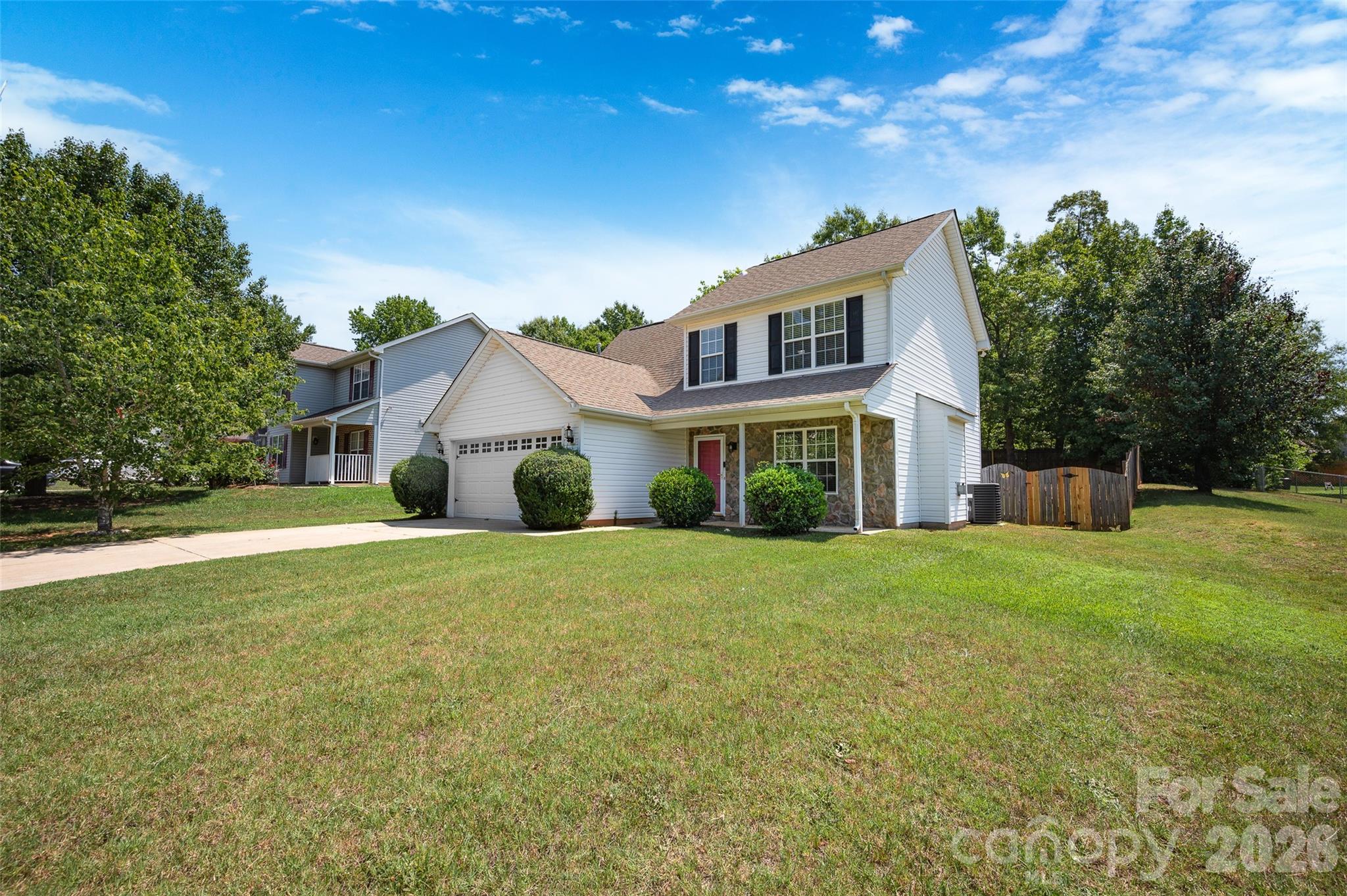 420 Fawnbrook Ln, Gastonia, NC 28052