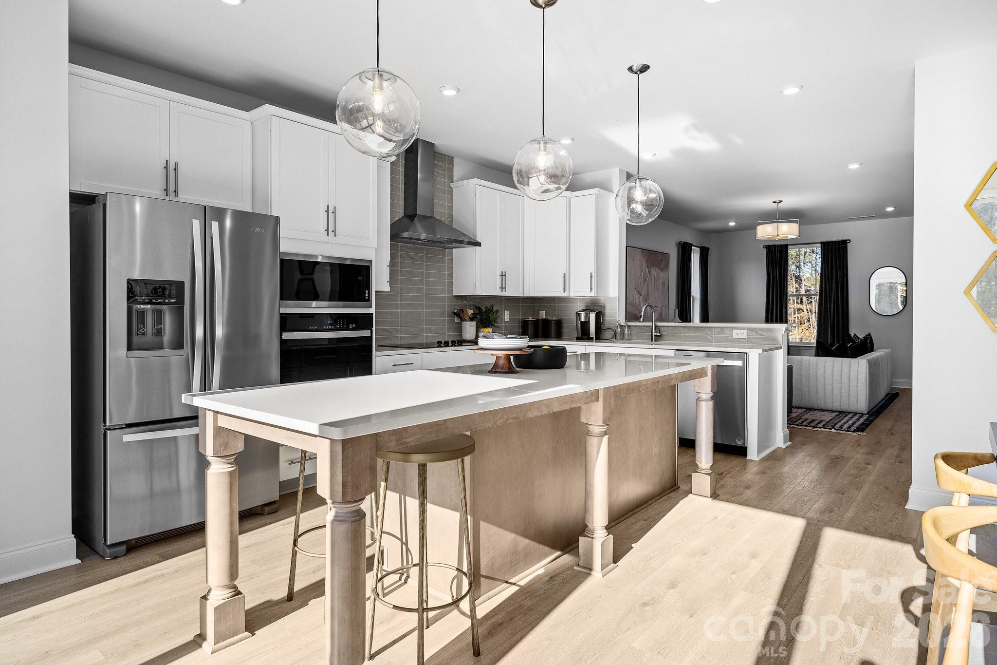 3011 Pointe Town Dr, Charlotte, NC 28208