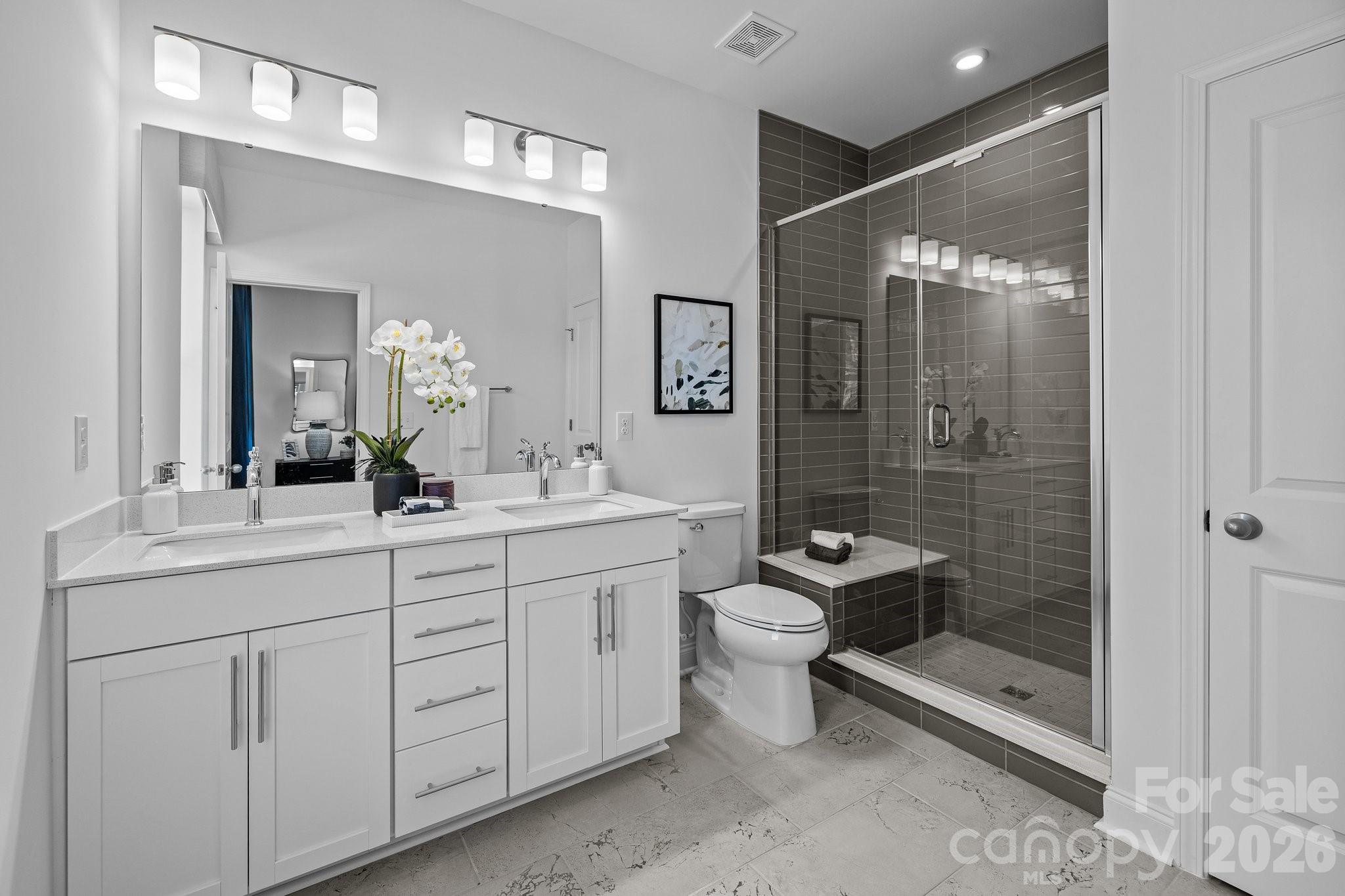 3011 Pointe Town Dr, Charlotte, NC 28208
