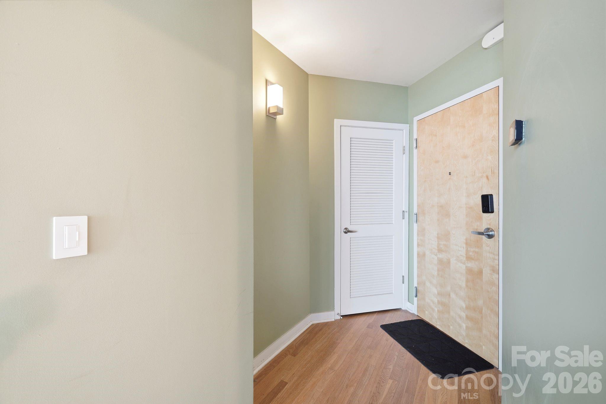 210 N Church St #3405, Charlotte, NC 28202