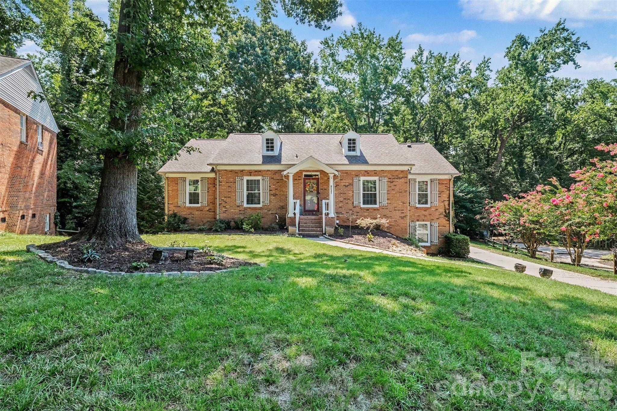8537 Furrier Dr, Charlotte, NC 28270