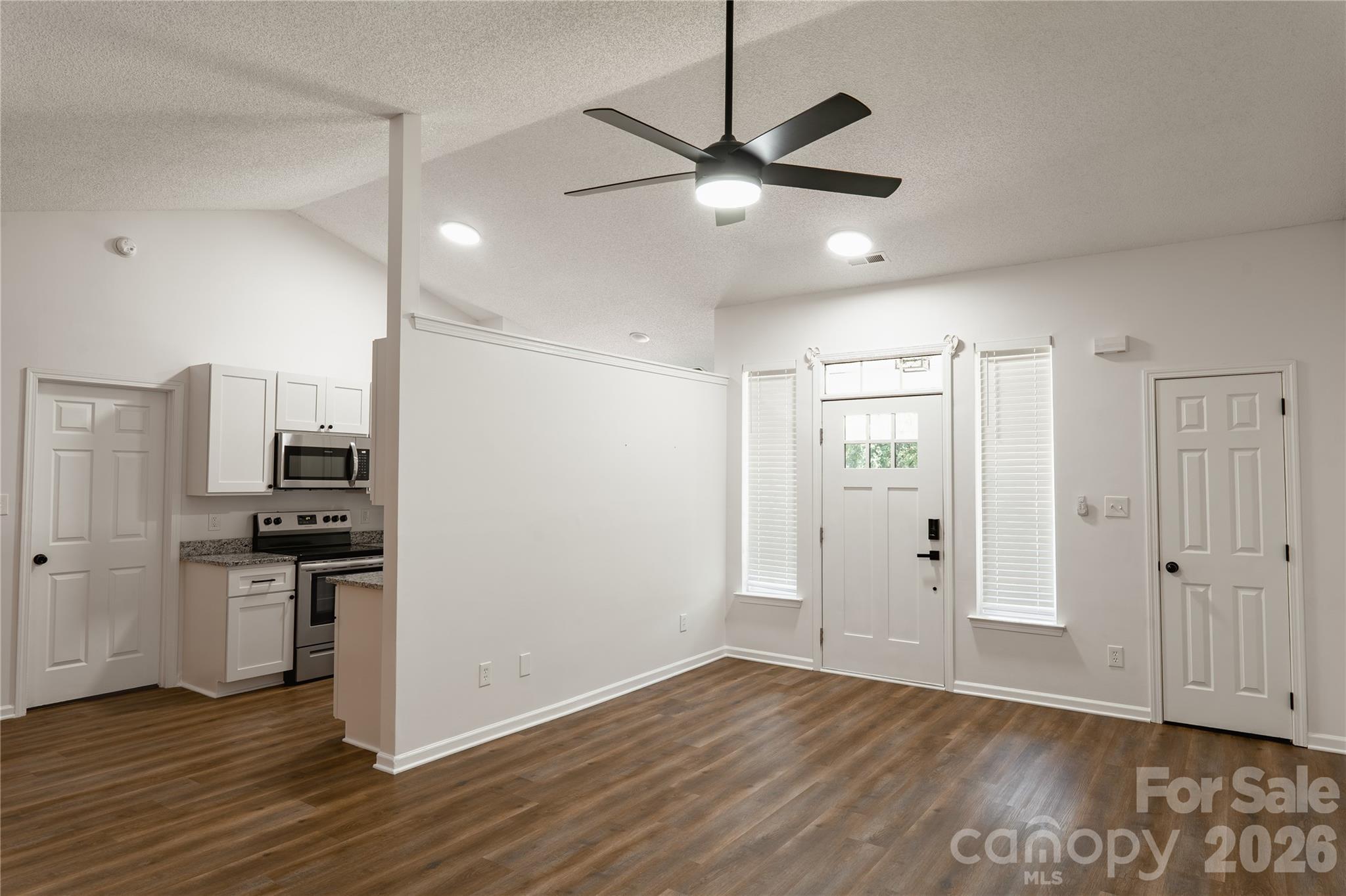 5423 Timbertop Ln, Charlotte, NC 28215