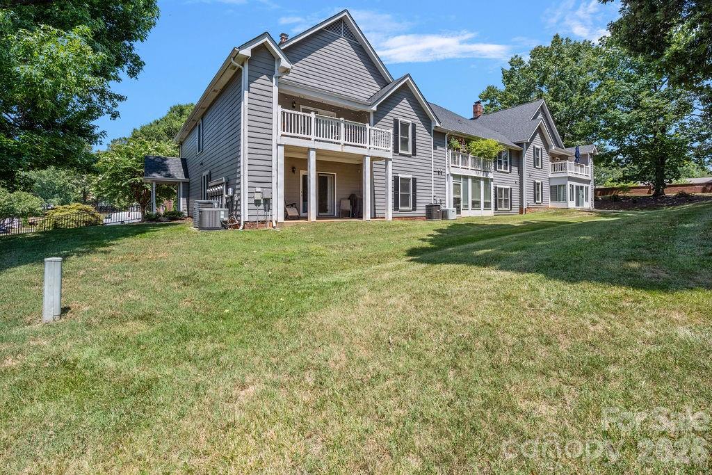 1793 Robinwood Rd, Gastonia, NC 28054