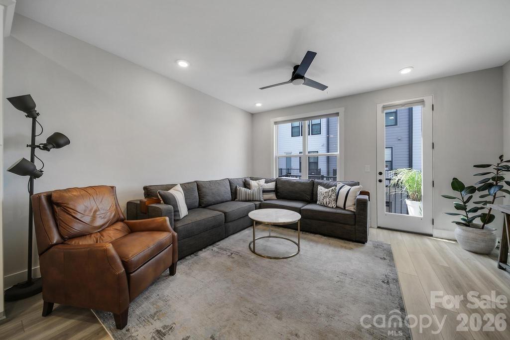 5007 Tiny Ln, Charlotte, NC 28203
