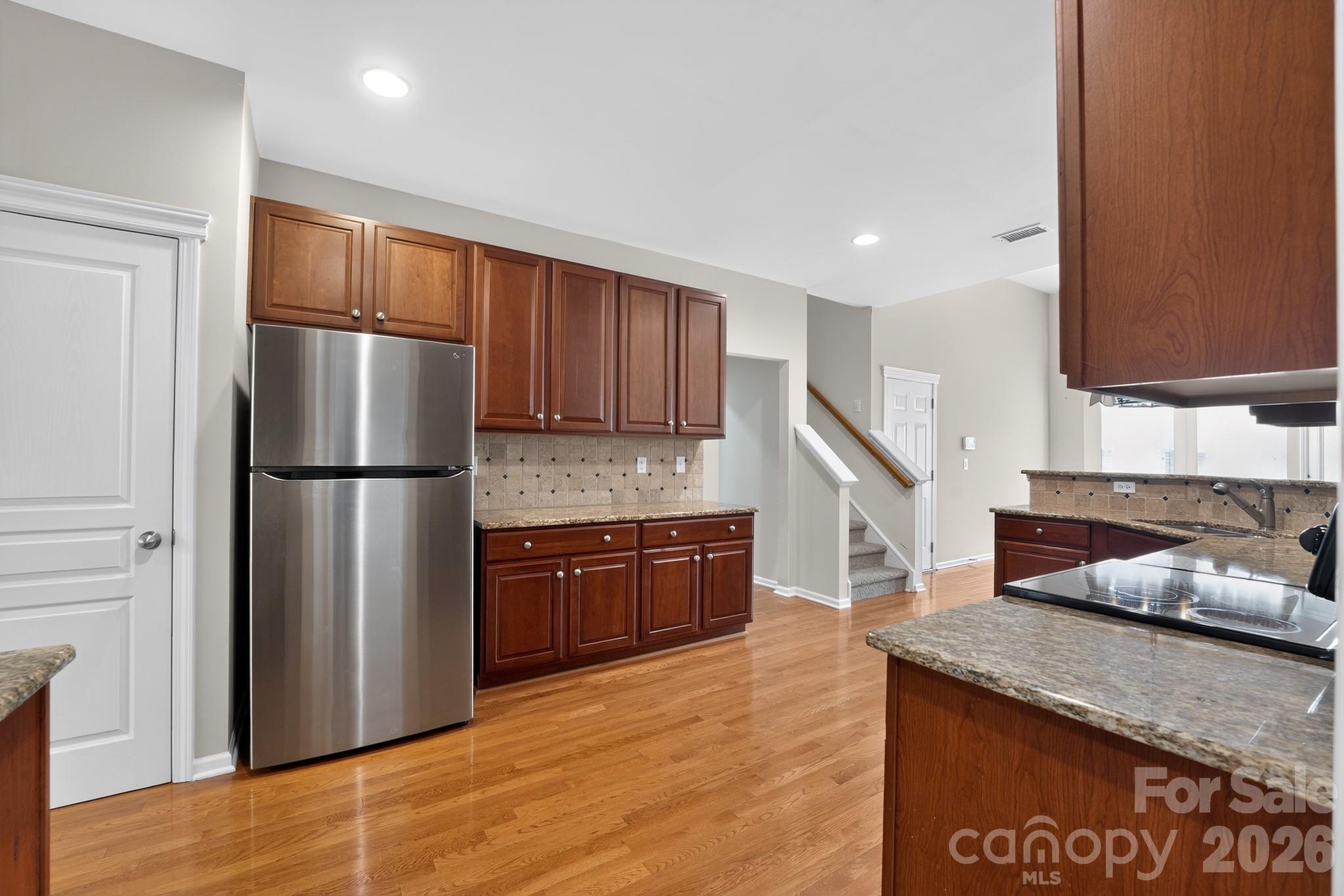 5918 Phyliss Ln, Charlotte, NC 28227