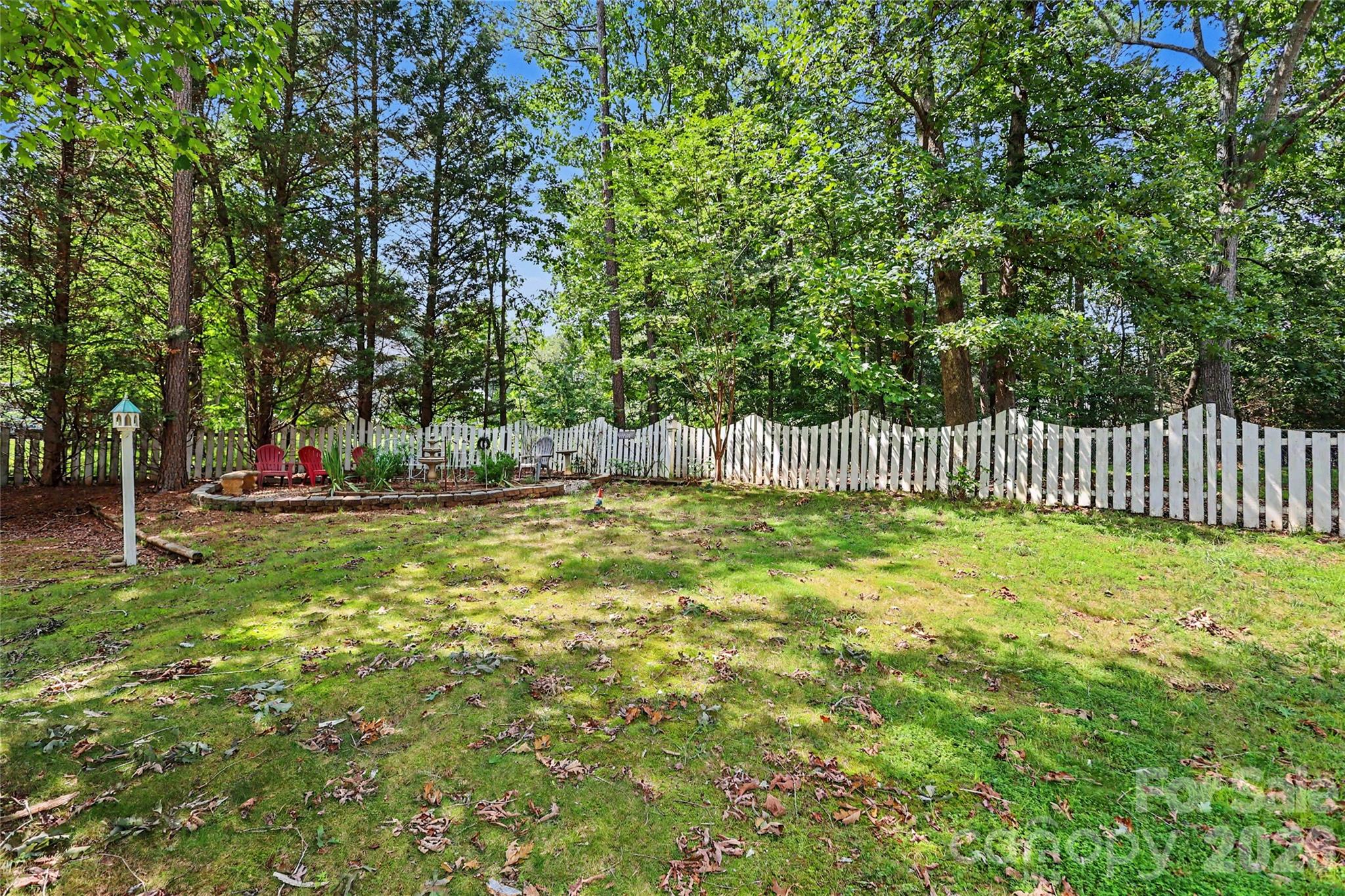 612 17th Avenue Dr SE, Hickory, NC 28602