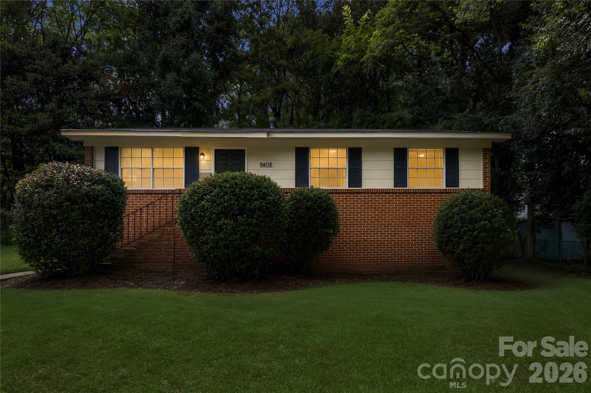 9408 Spruce Pine Pl, Charlotte, NC 28210