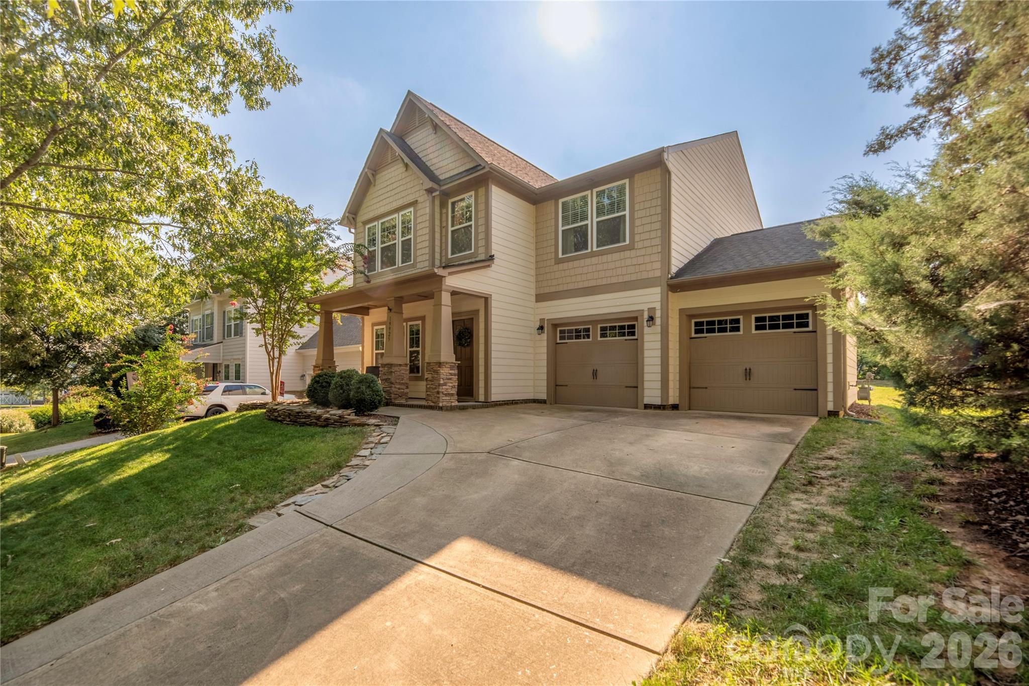 19925 Wooden Tee Dr, Davidson, NC 28036