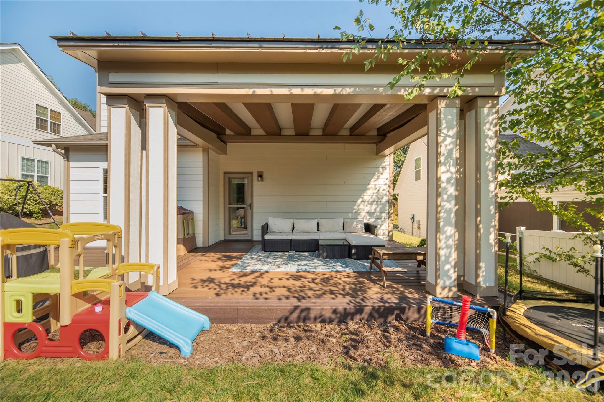 19925 Wooden Tee Dr, Davidson, NC 28036