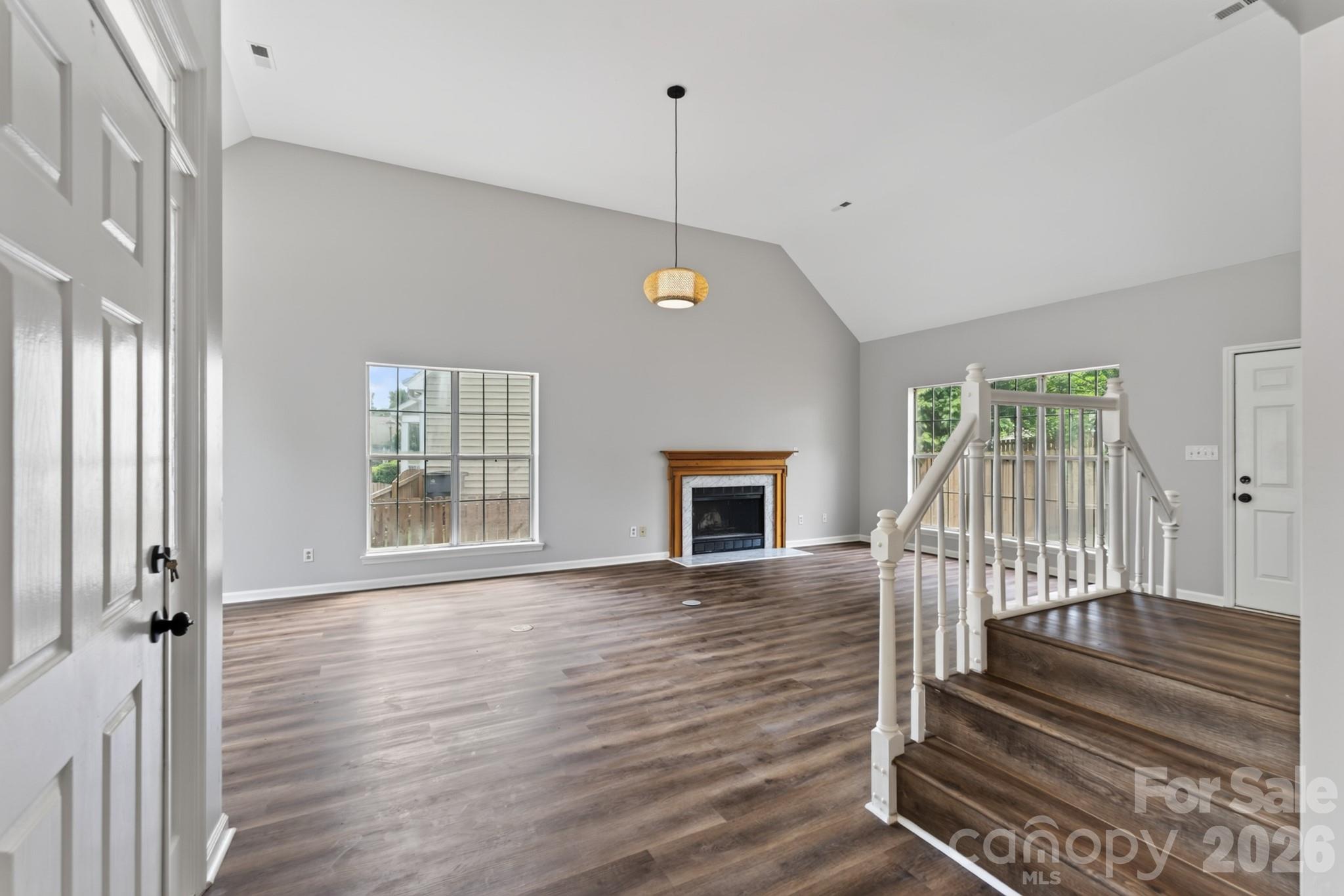 8511 Albury Walk Ln, Charlotte, NC 28277