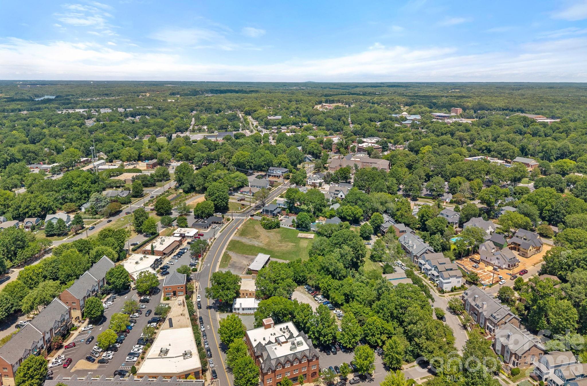 473 S Main St, Davidson, NC 28036